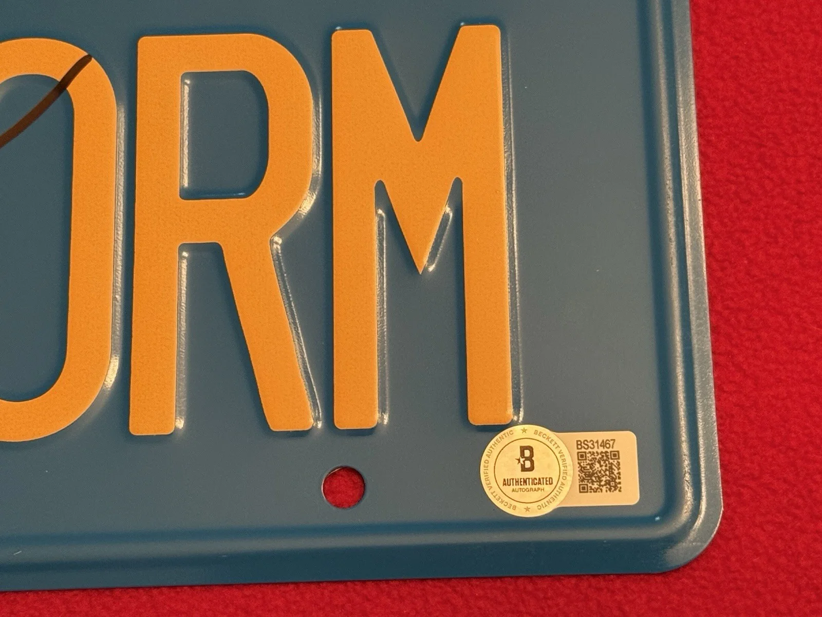 FAIZON LOVE — FAIZON LOVE BIG WORM FRIDAY Signed LICENSE PLATE Beckett COA BS31467, image 2