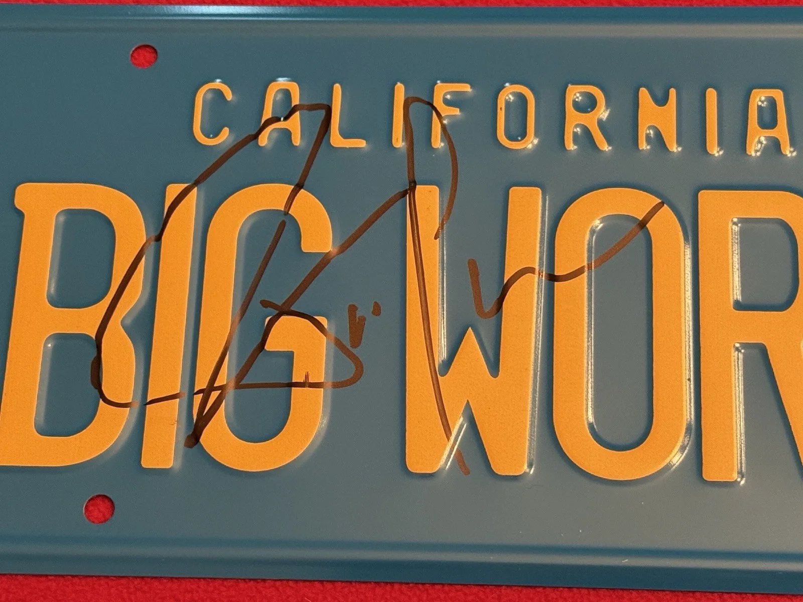 FAIZON LOVE — FAIZON LOVE BIG WORM FRIDAY Signed LICENSE PLATE Beckett COA BS31467, image 3