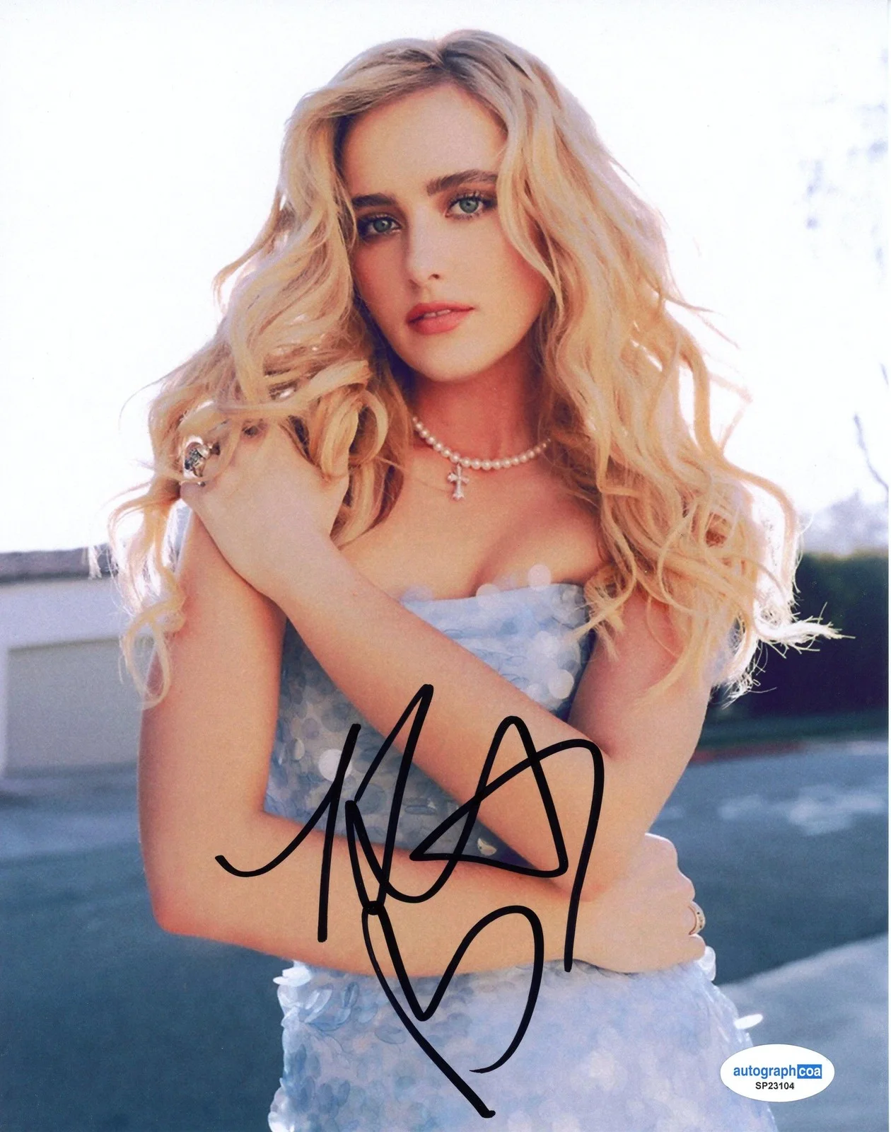 Kathryn Newton — Kathryn Newton "Abigail" AUTOGRAPH Signed Autographed 8x10 Photo ACOA