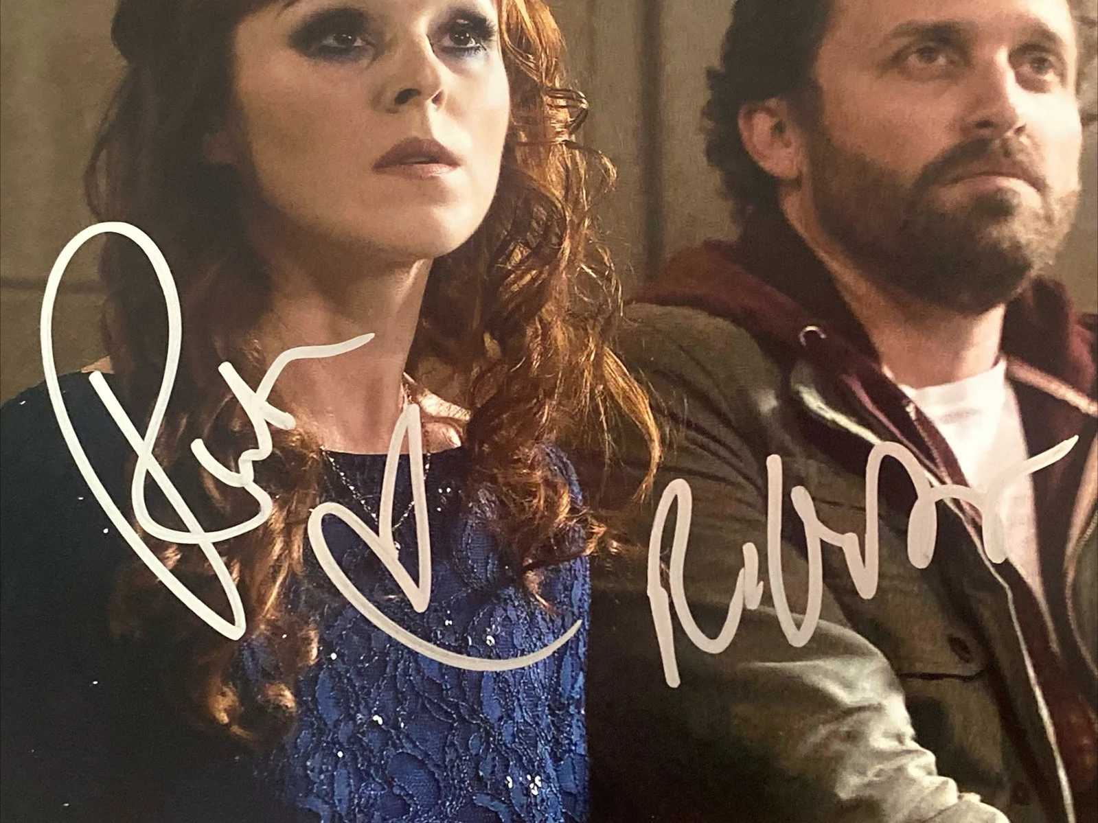 Ruth Connell, Rob Benedict — Ruth Connell & Rob Benedict Autographed 8x10 Photo Supernatural Rowena Chuck, изображение 2