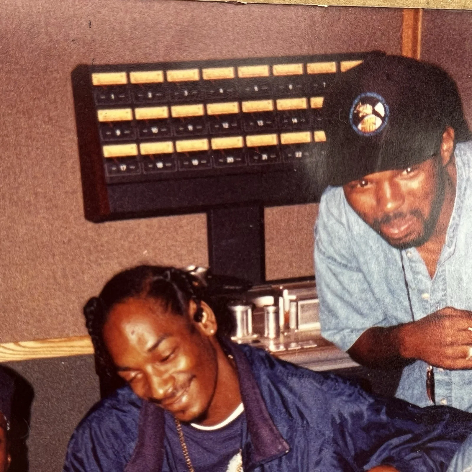 Signed unpublished photo of SNOOP DOG in the recording studio with Tha Dog Pound, изображение 4