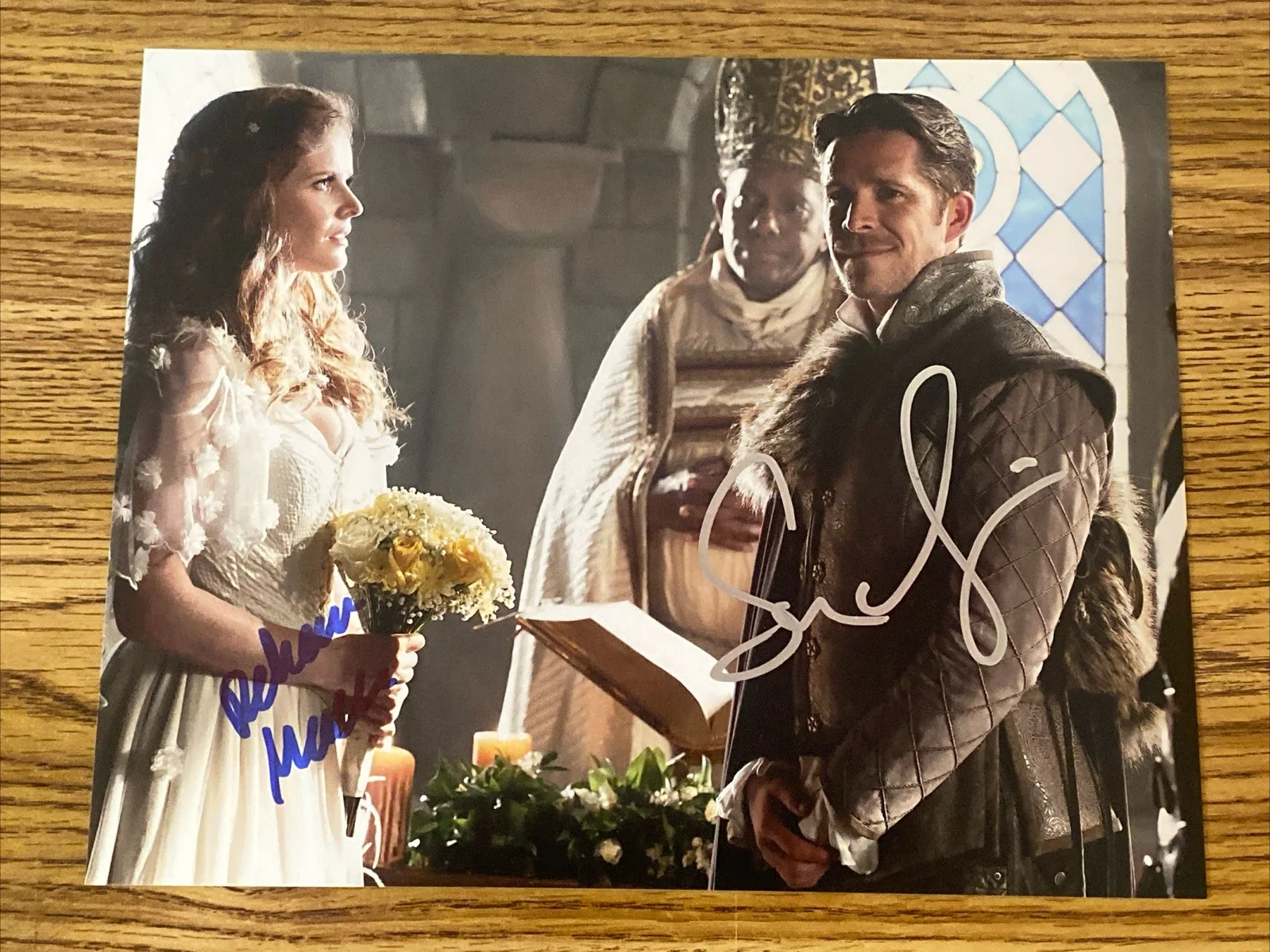 Rebecca Mader & Sean Maguire — Rebecca Mader & Sean Maguire Autographed 8x10 Photo Once Upon a Time