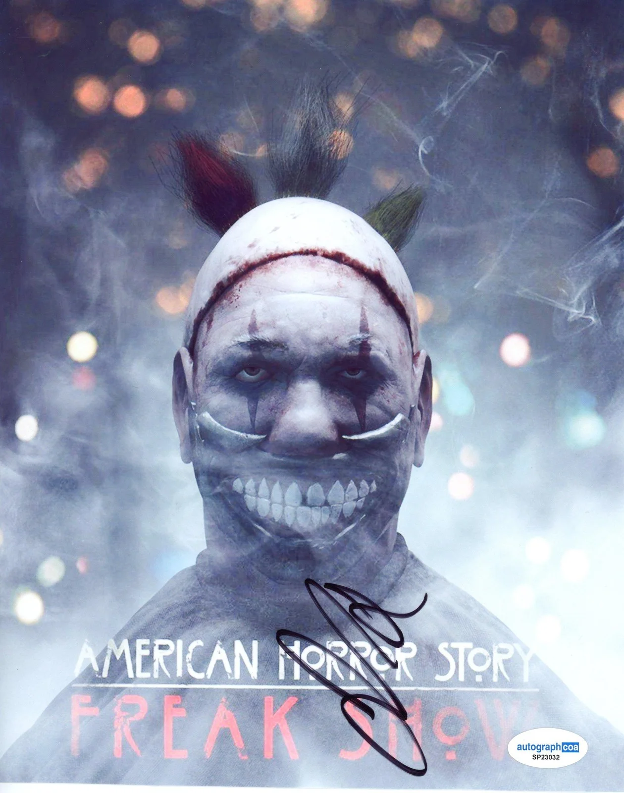John Carroll Lynch — John Carroll Lynch "American Horror Story" SIGNED 'Twisty' 8x10 Photo ACOA