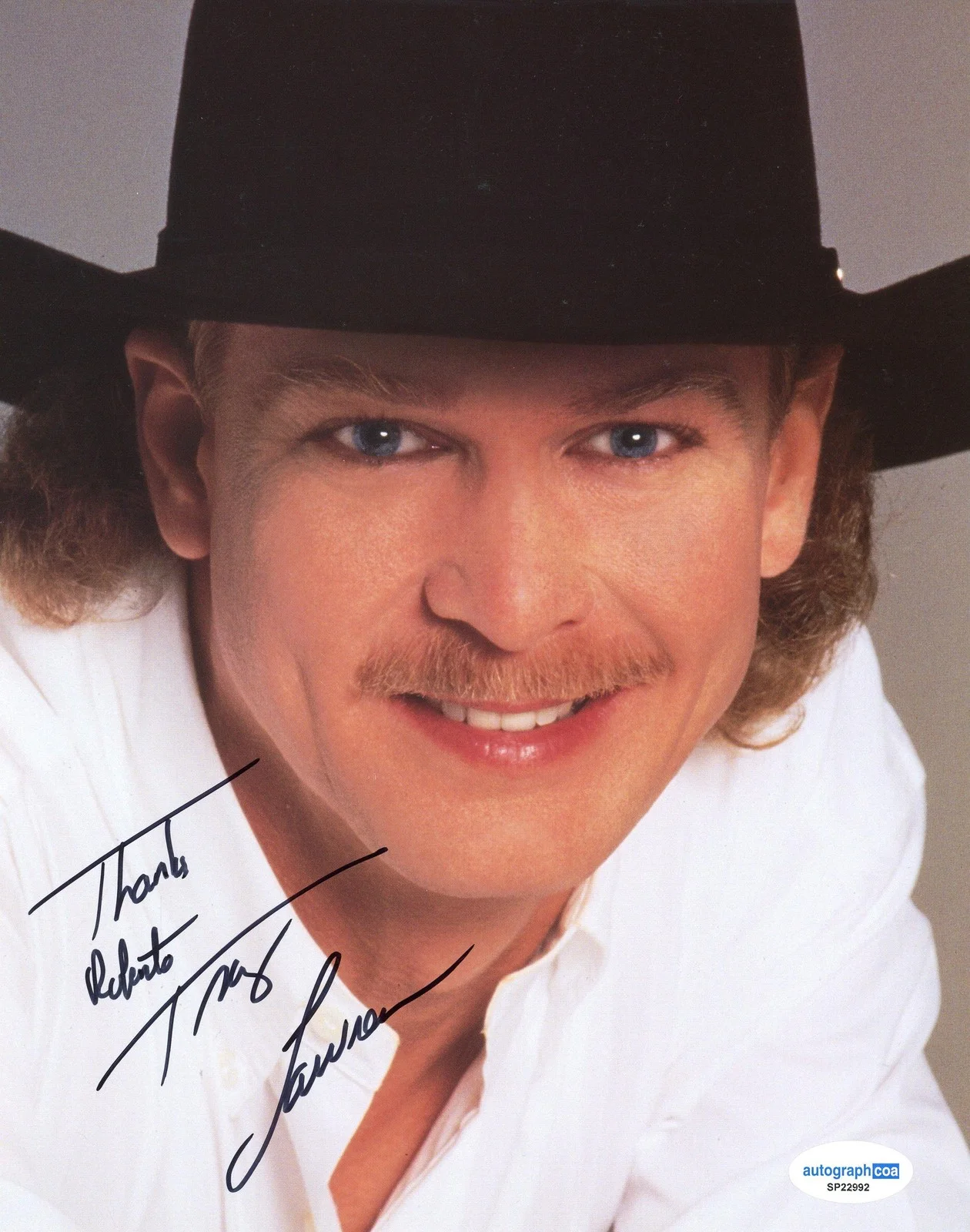 Tracy Lawrence — Tracy Lawrence "Time Marches On" Singer SIGNED 8x10 Photo 'To Roberto' ACOA