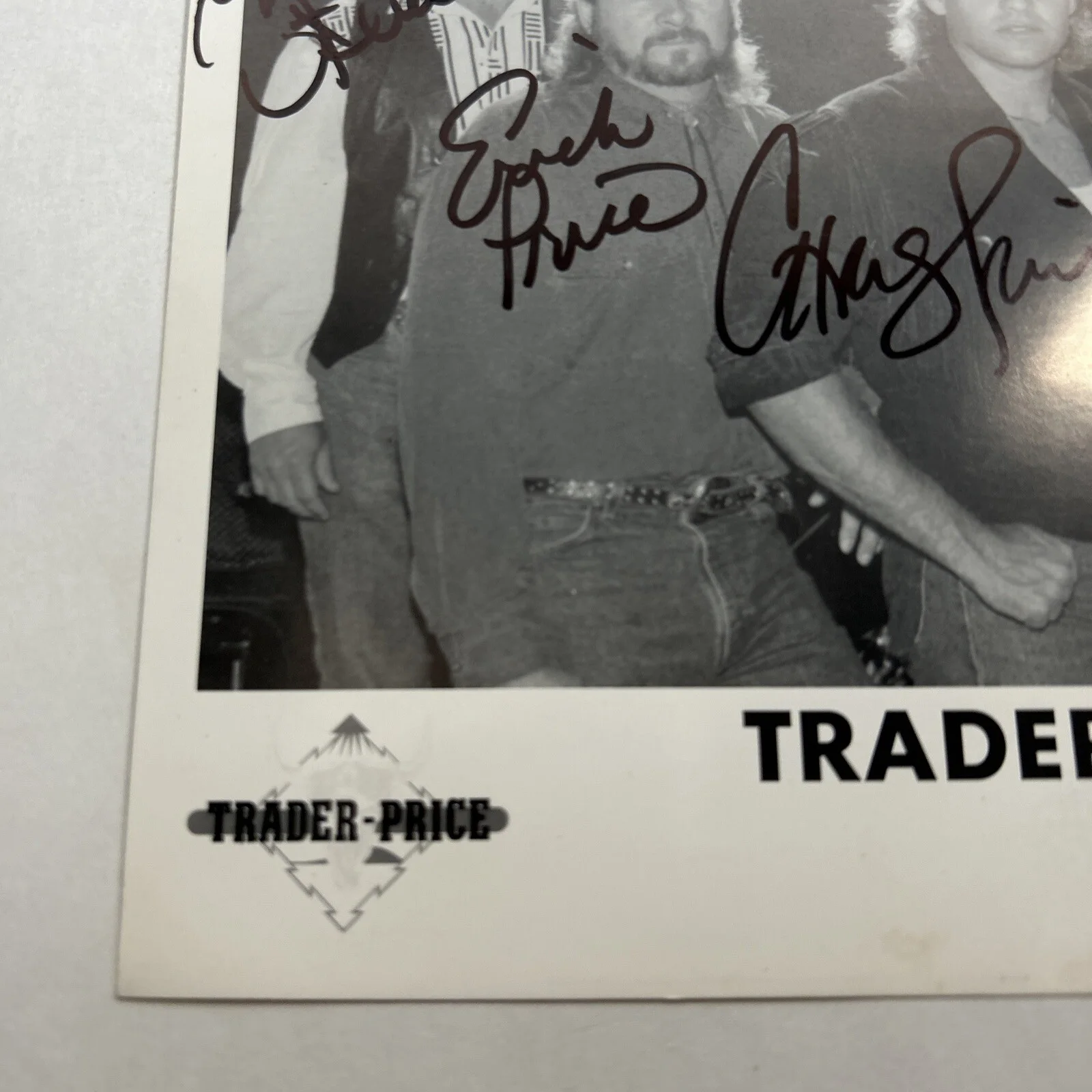 Trader-Price Music Band Vintage AUTOGRAPH SIGNED 10X8 PRESS PHOTO, изображение 4