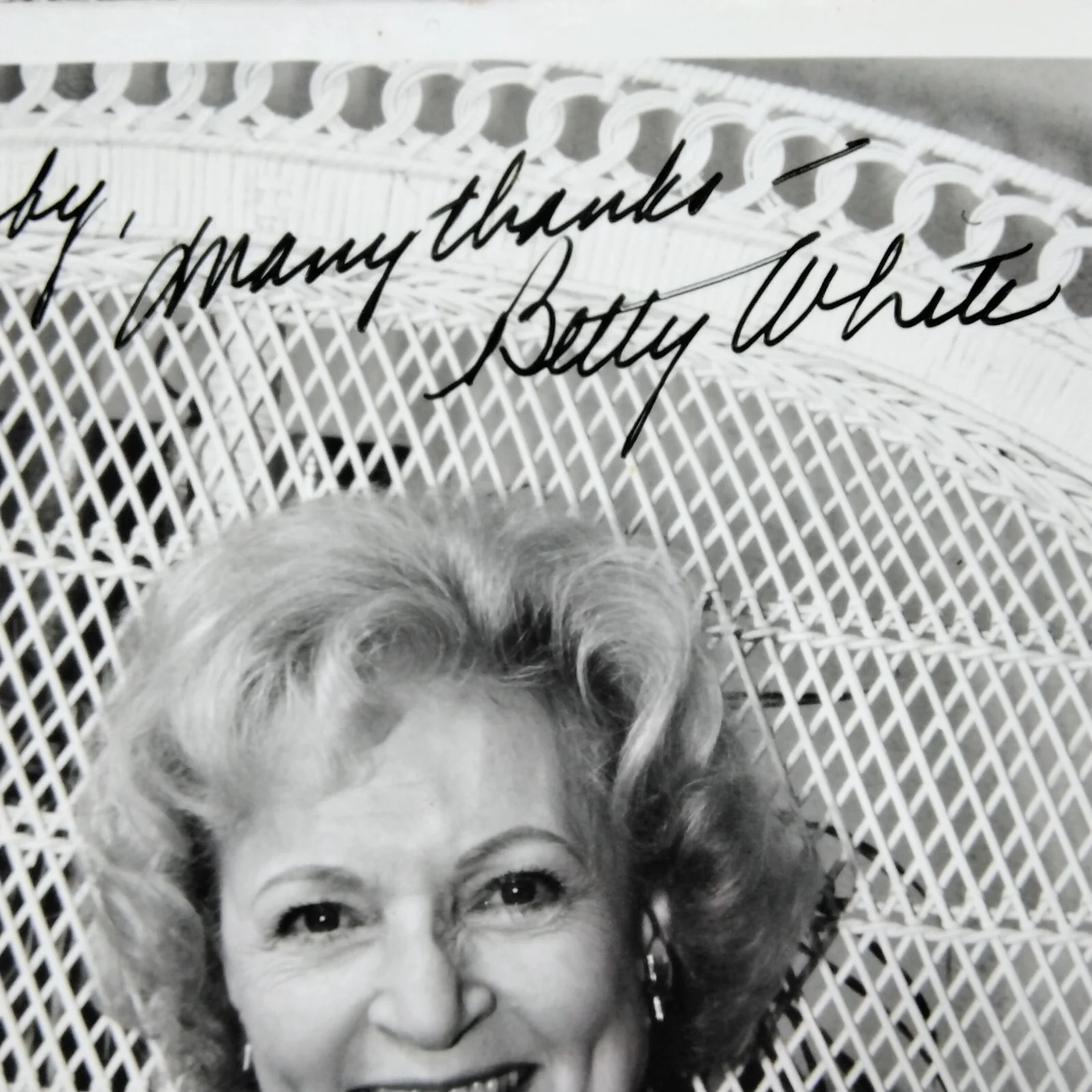 Betty White SIGNED Photo TV Actress Mary Tyler Moore Golden Girls 50 Years COA, изображение 4