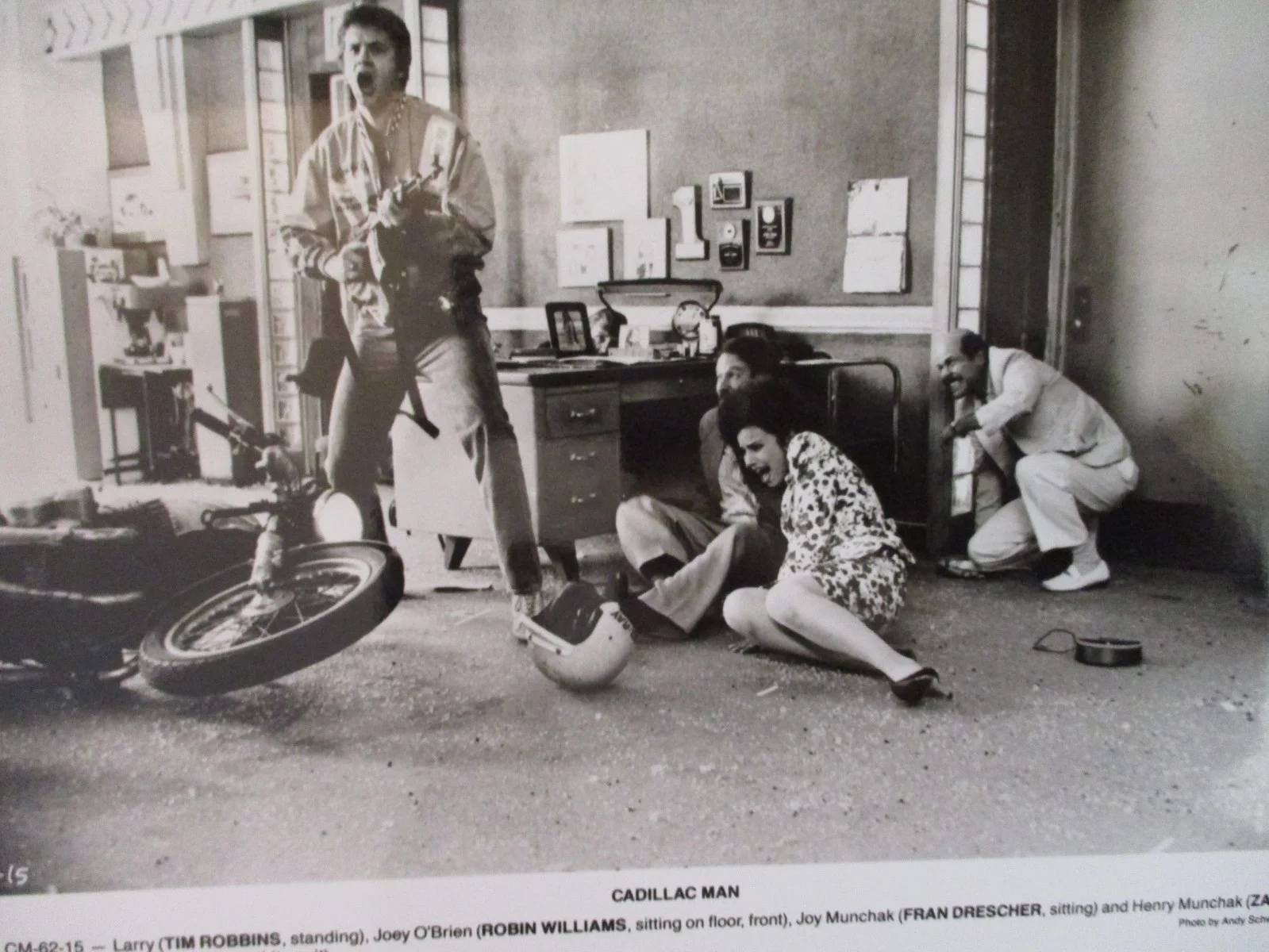 Zack Norman/Tim Robbins/Fran Drescher(CADILLAC MAN)1990 10 x 8 B & W Press Photo, изображение 2