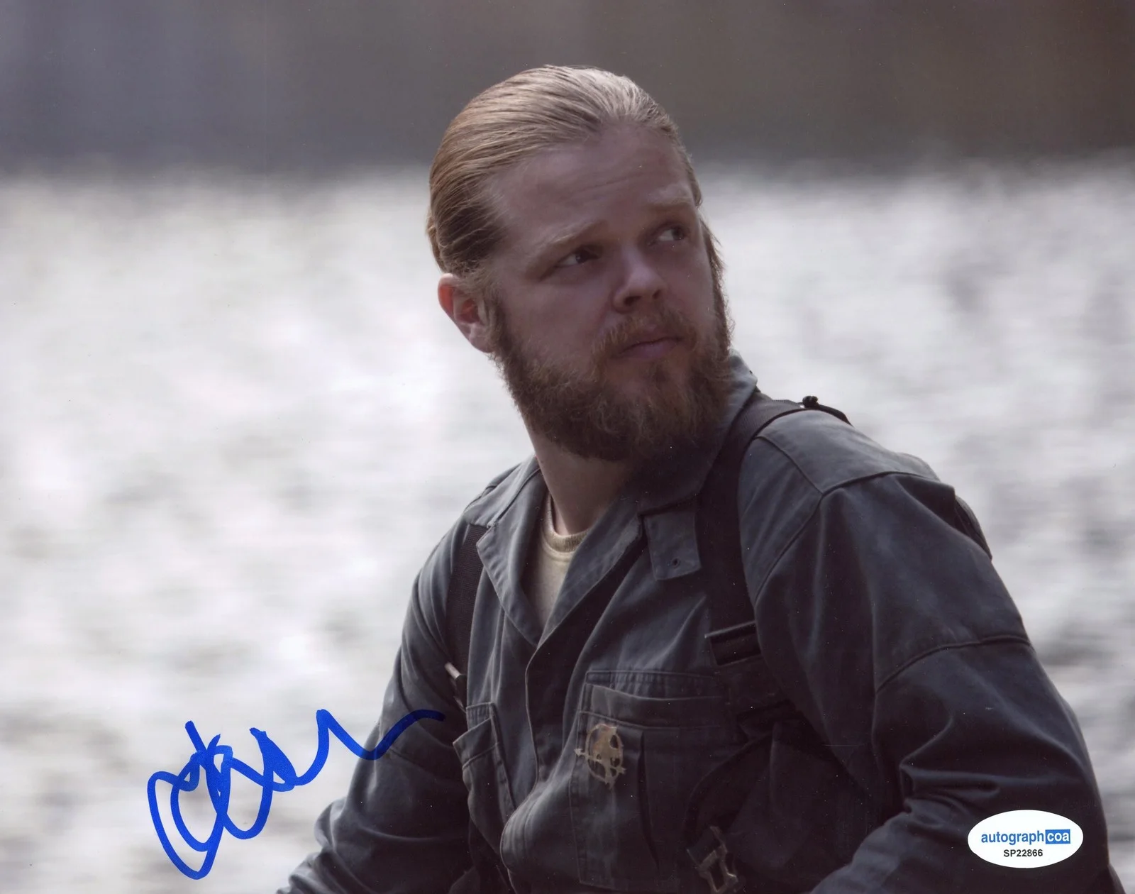 Elden Henson — Elden Henson "The Hunger Games: Mockingjay" AUTOGRAPH Signed 'Pollux' 8x10 Photo