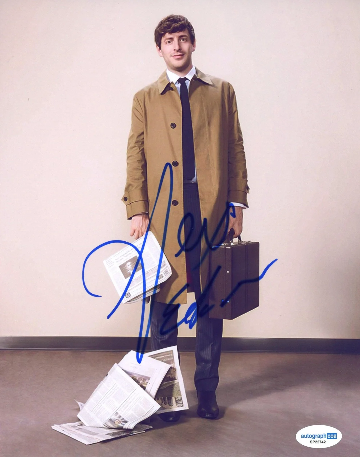 Alex Edelman — Alex Edelman "The Paper" AUTOGRAPH Signed 'Adam Cooper' 8x10 Photo ACOA