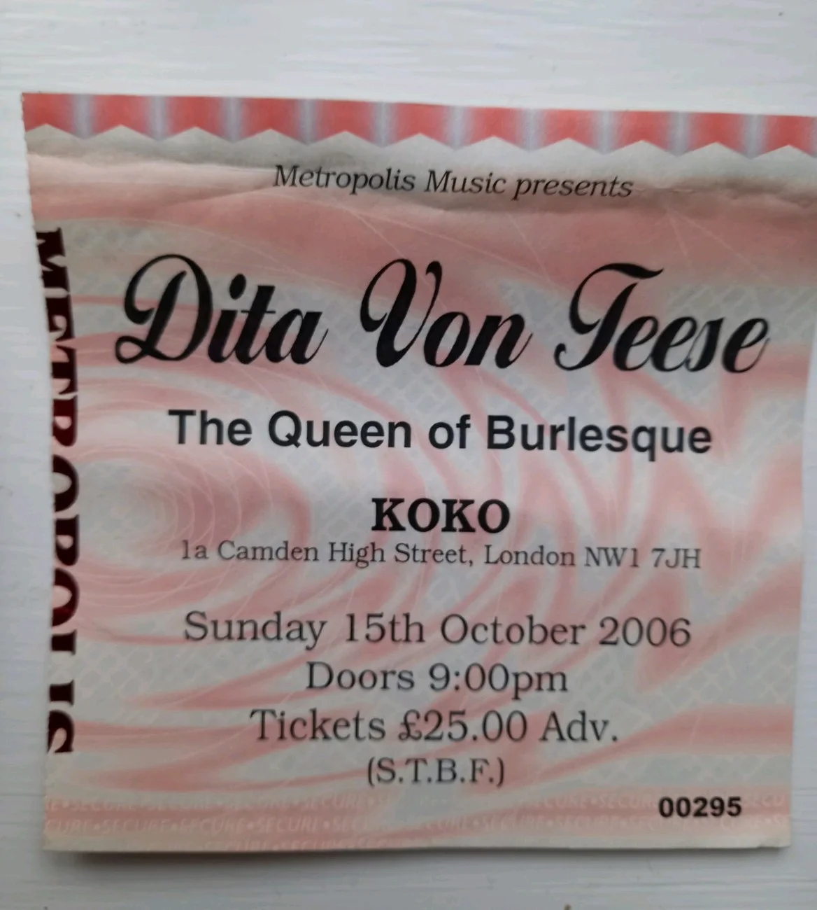 Dita Von Teese Used Ticket Stub 2006 Koko London Plus Newspaper Advert Burlesque, изображение 2