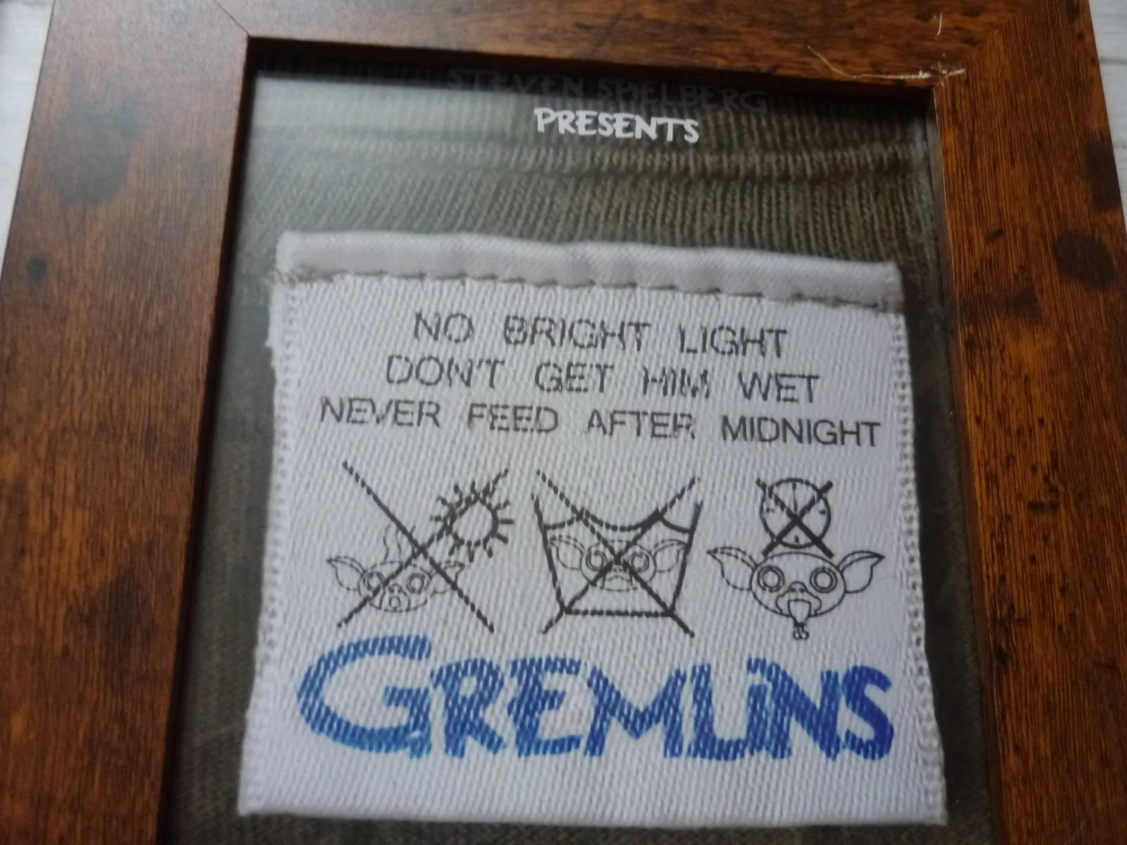 gremlins rare posters bundle 10x8inchs part 2 gizmo rambo part 1 rules jumper, image 3