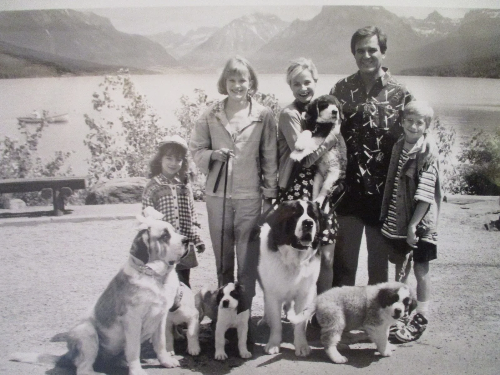 Nicholle Tom/Sarah Rose Karr/Bonnie Hunt(BEETHOVEN'S 2ND)1994 10 x 8 B & W Photo, изображение 2