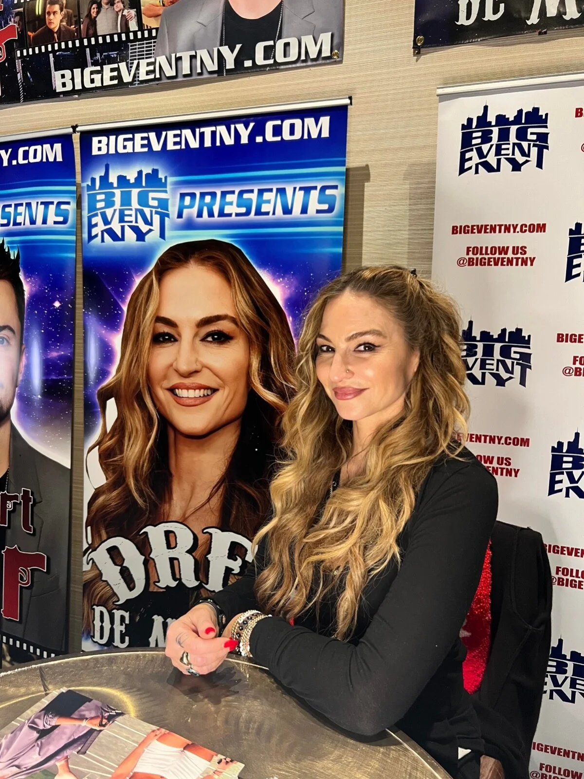 Drea de Matteo — Drea de Matteo JSA COA Signed 8x10 Photo Autographed Sopranos Witnessed, изображение 2