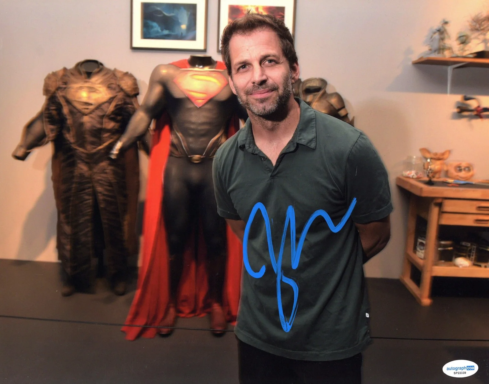 Zack Snyder — Zack Snyder "Justice League" Director AUTOGRAPH Signed 11x14 Photo ACOA