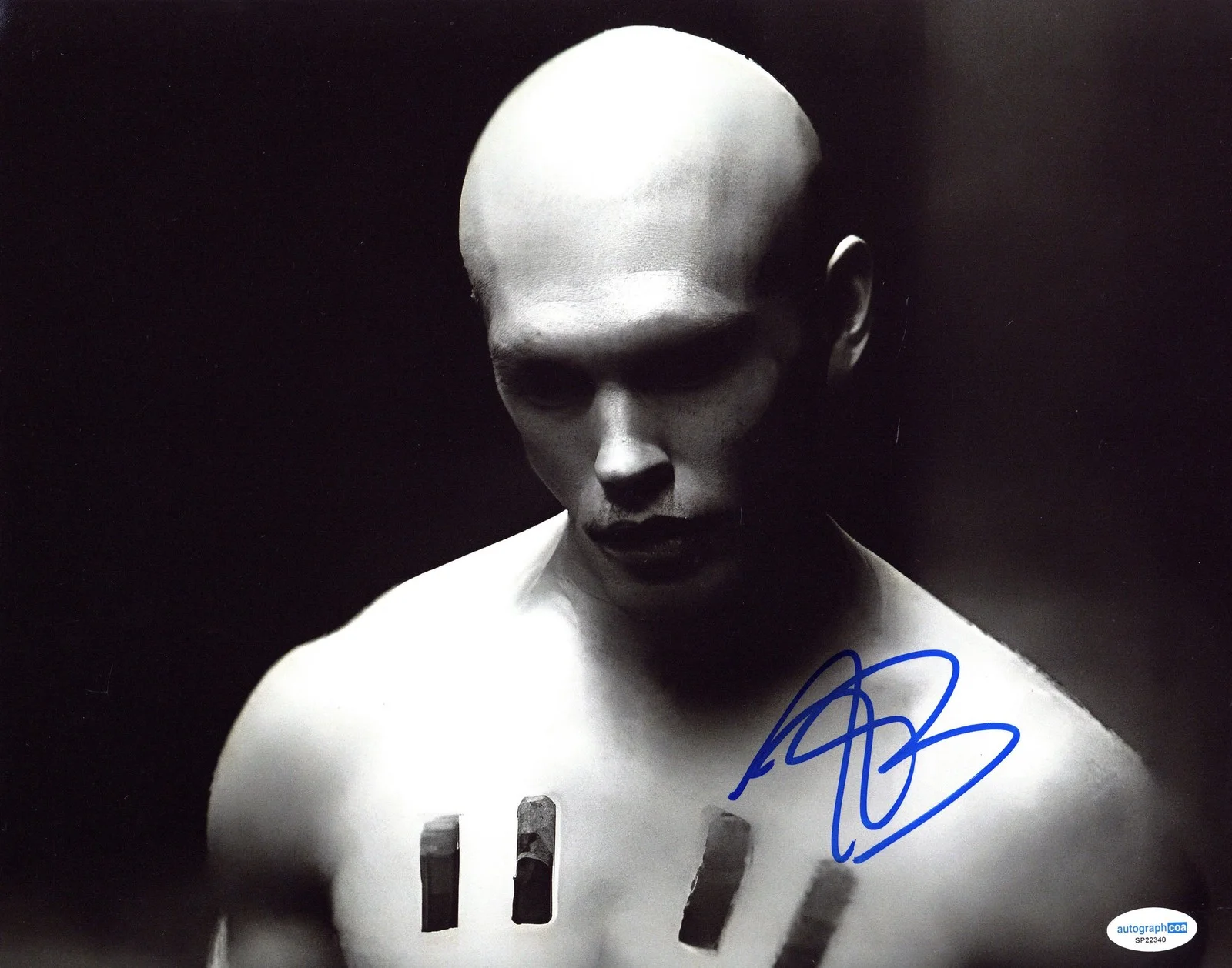 Austin Butler — Austin Butler "Dune: Part Two" AUTOGRAPH Signed 'Feyd-Rautha' 11x14 Photo B ACOA