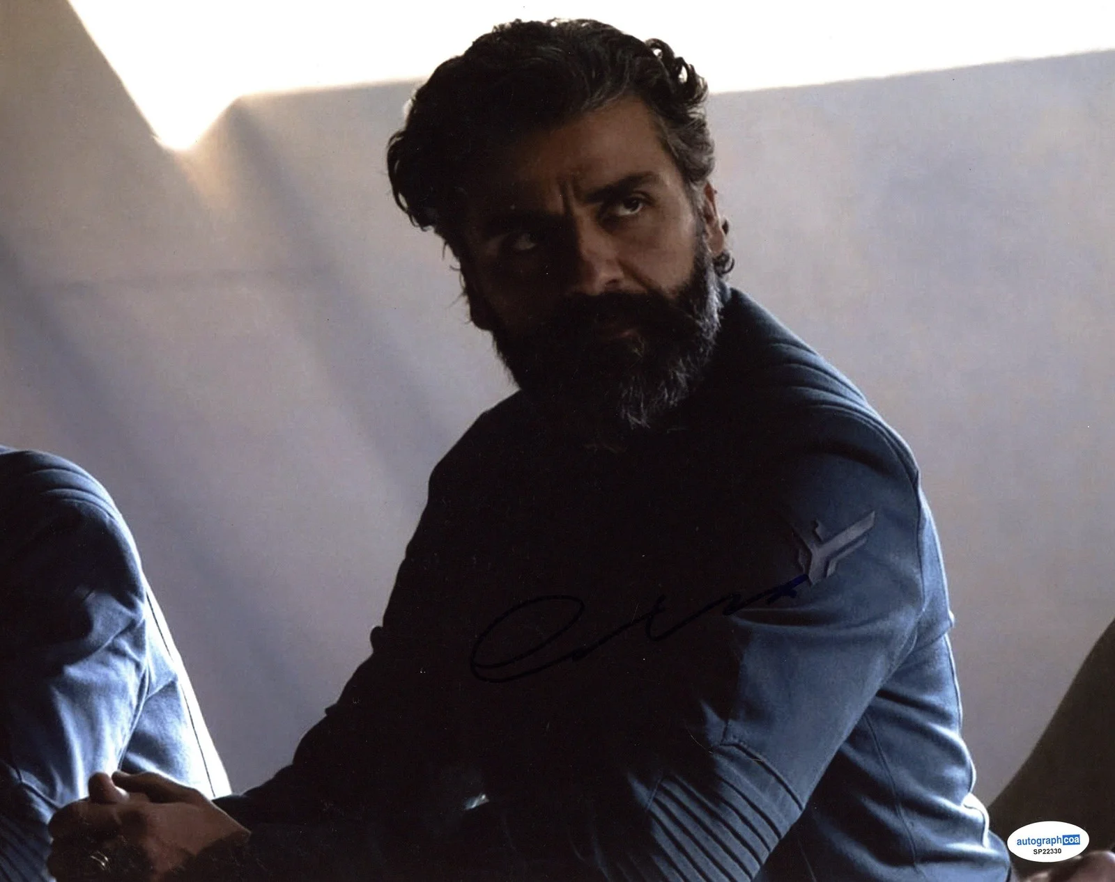 Oscar Isaac — Oscar Isaac "Dune" AUTOGRAPH Signed 'Duke Leto Atreides' 11x14 Photo ACOA