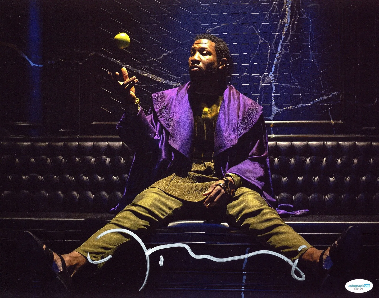 Jonathan Majors — Jonathan Majors "Loki" AUTOGRAPH Signed 'He Who Remains' 11x14 Photo ACOA