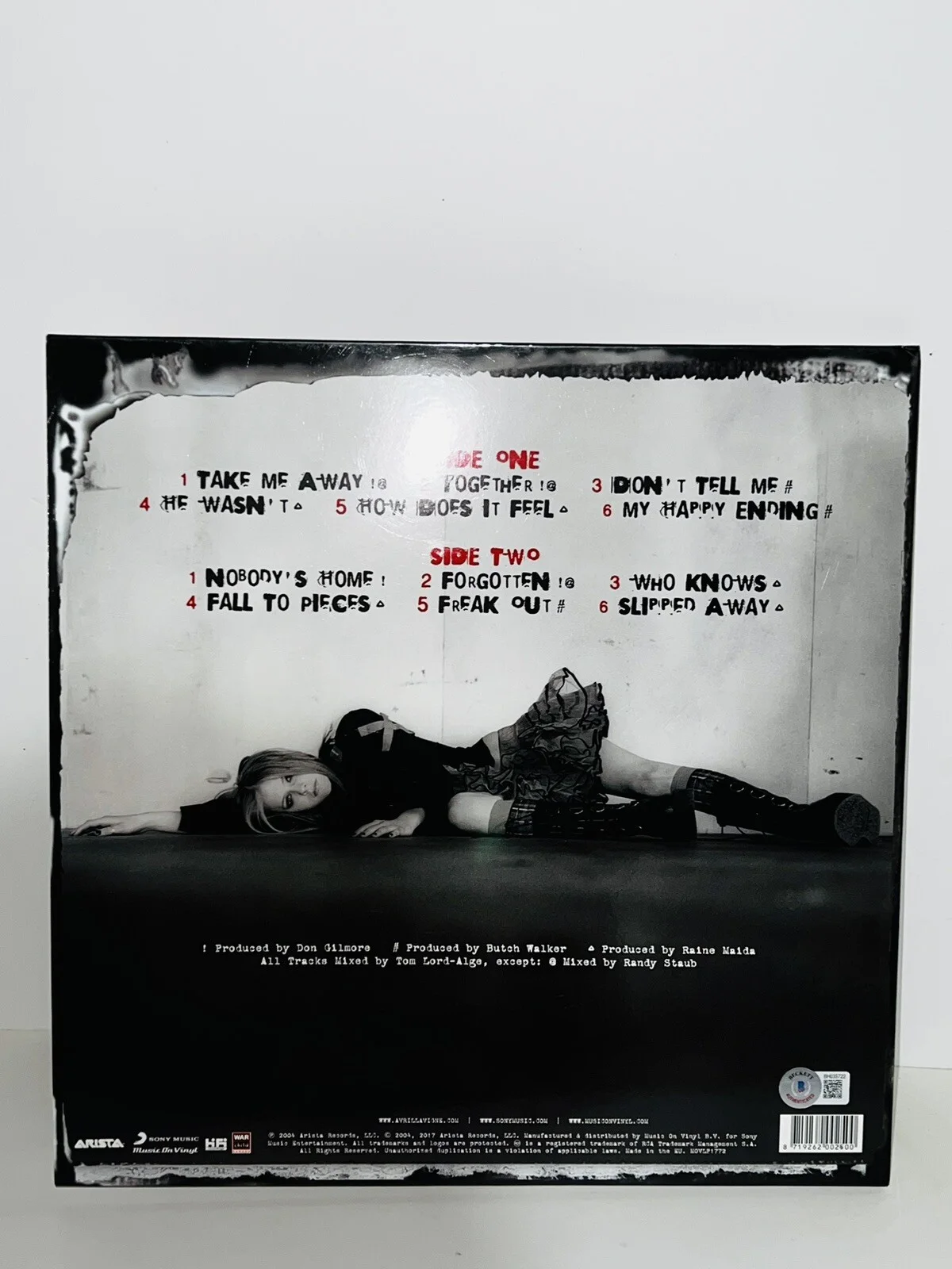 AVRIL LAVIGNE SIGNED UNDER MY SKIN VINYL ALBUM LP BECKETT BH035722 (B), изображение 3
