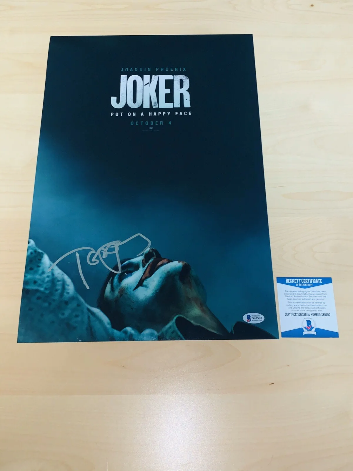 Todd Phillips — DIRECTOR TODD PHILLIPS SIGNED JOKER SET OF 3 12x18 PHOTOS BECKETT CERTIFIED, изображение 4