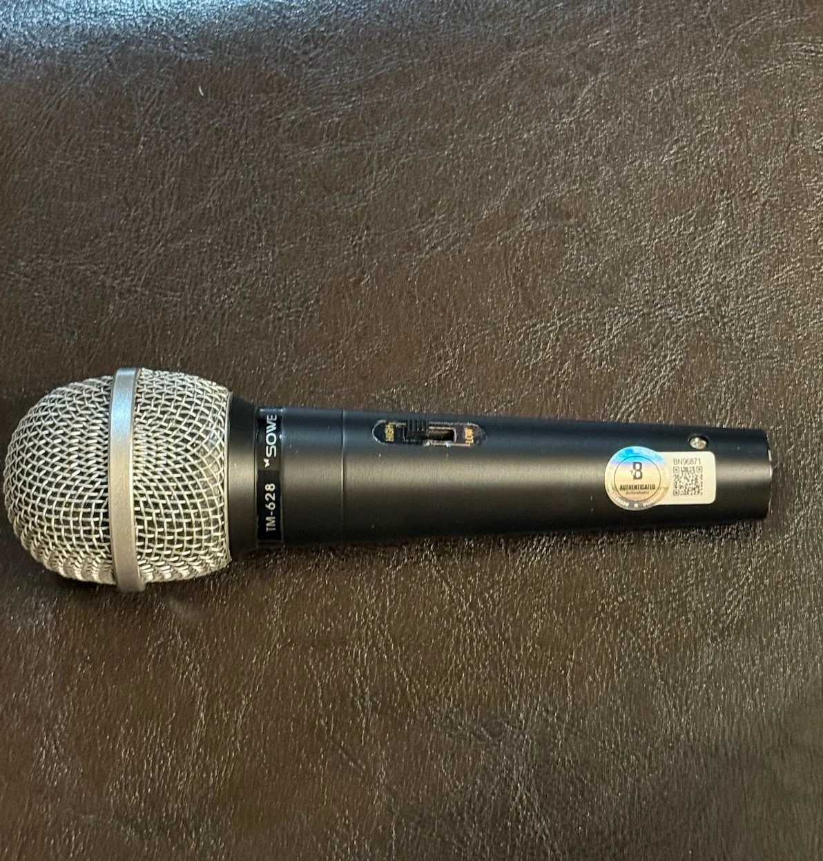 Conan O’Brien — CONAN O’BRIEN SIGNED AUTOGRAPHED MICROPHONE HOST COMEDIAN BECKETT BN96871, image 3