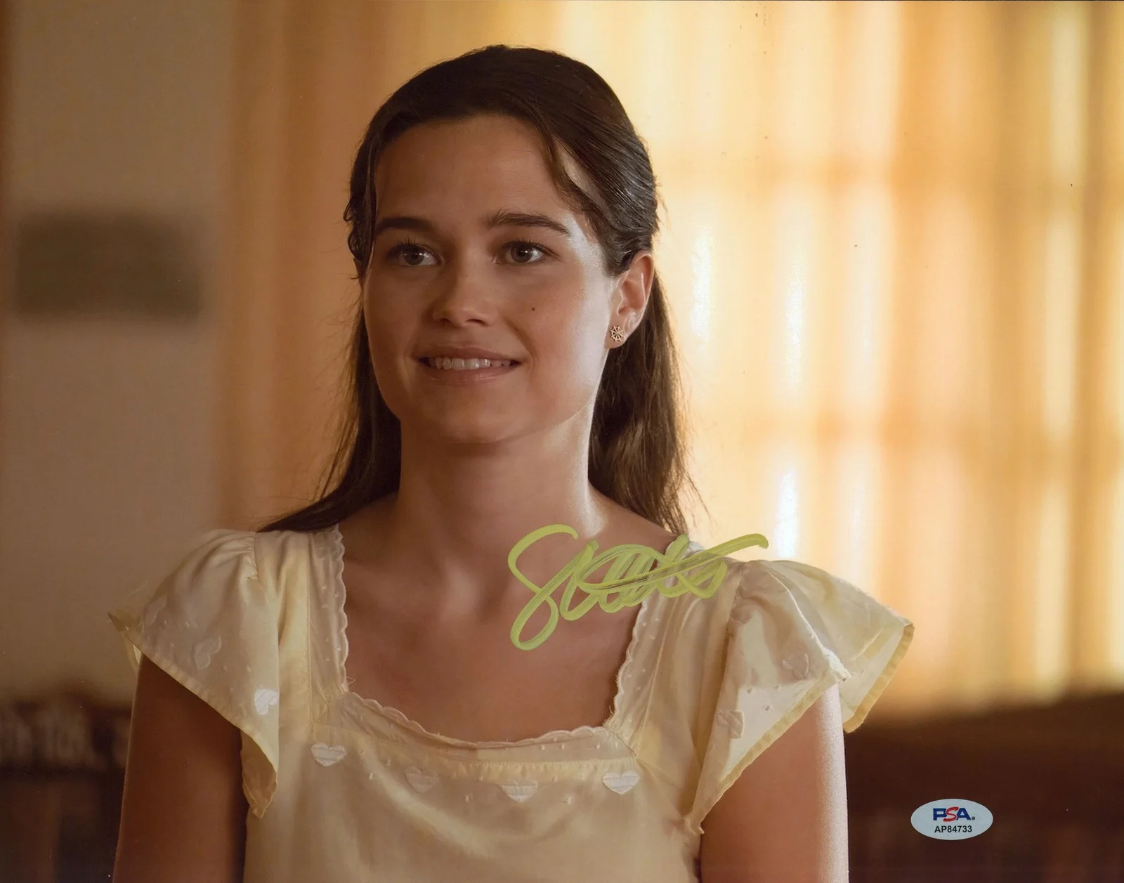 Sarah Catherine Hook — Sarah Catherine Hook The White Lotus Authentic Signed 11x14 Photo PSA #AP84733
