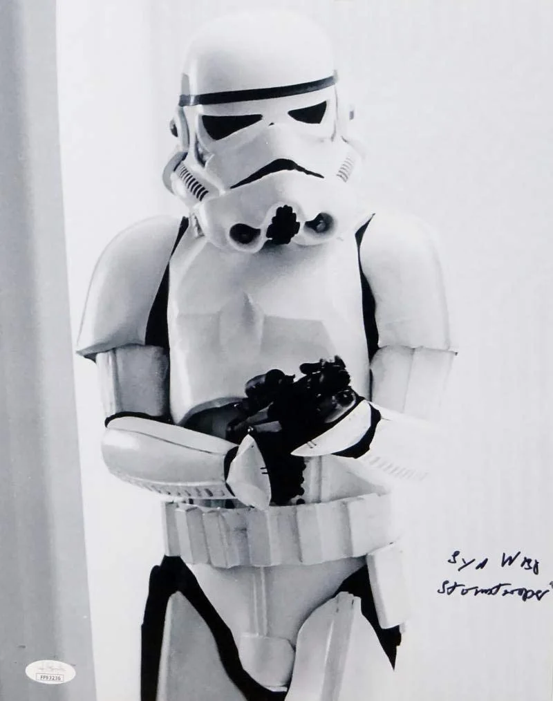 Syd Wragg — Syd Wragg Autographed 11x14 Photo From Movie w/ Stormtrooper - JSA Auth *Black, изображение 4