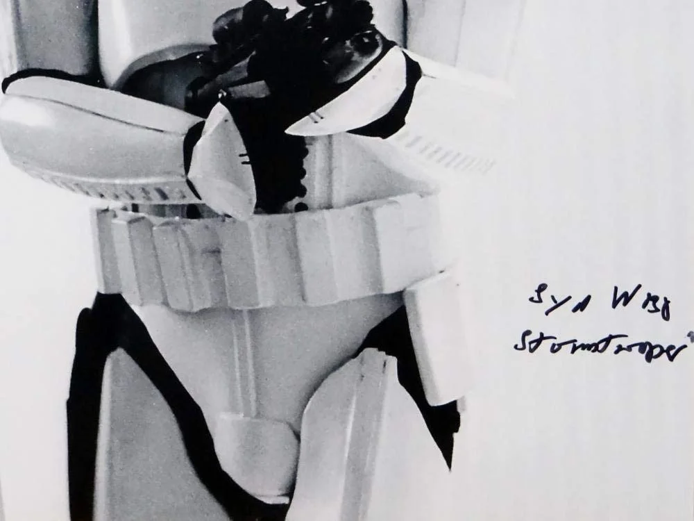 Syd Wragg — Syd Wragg Autographed 11x14 Photo From Movie w/ Stormtrooper - JSA Auth *Black, изображение 5