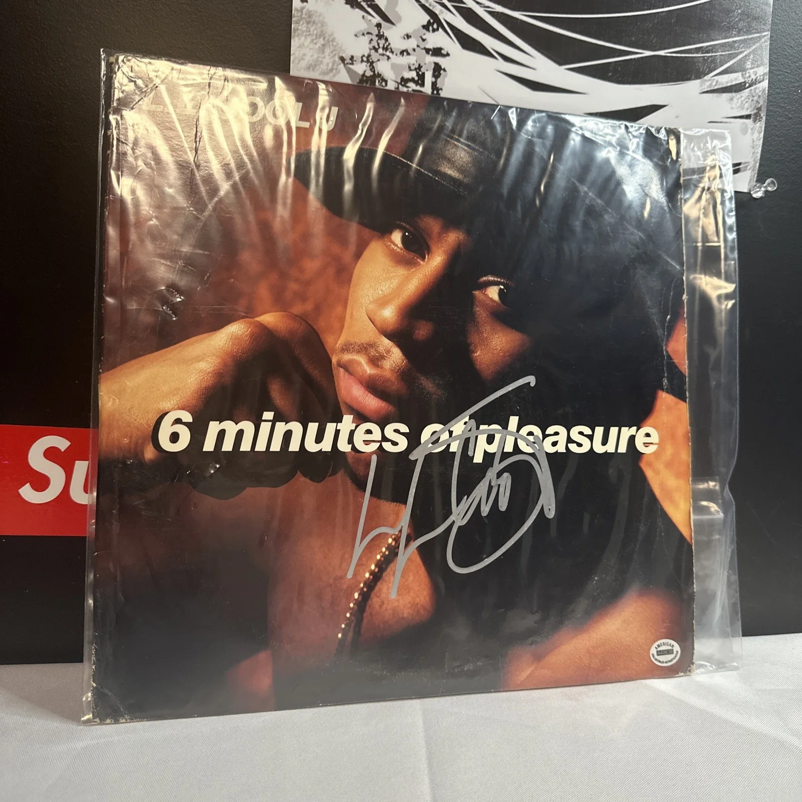 L.L Cool J - Signed Record Album Cover -With COA, image 3