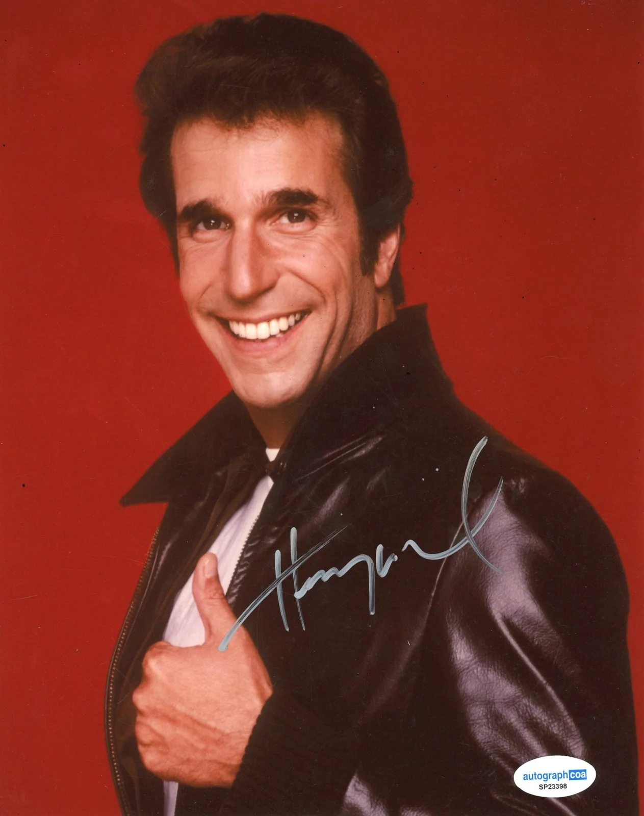 Henry Winkler — Henry Winkler "Happy Days" AUTOGRAPH Signed 'Fonzie' 8x10 Photo B ACOA