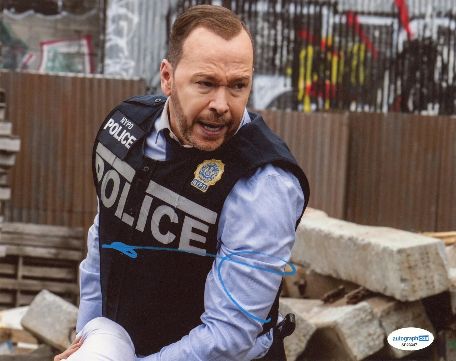 Donnie Wahlberg — Donnie Wahlberg "Blue Bloods" AUTOGRAPH Signed 'Danny Reagan' 8x10 Photo F ACOA