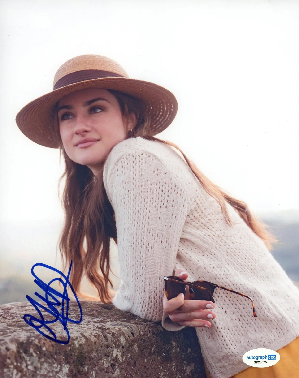 Grace Van Patten — Grace Van Patten "Twisted Tale of Amanda Knox" AUTOGRAPH Signed 8x10 Photo ACOA