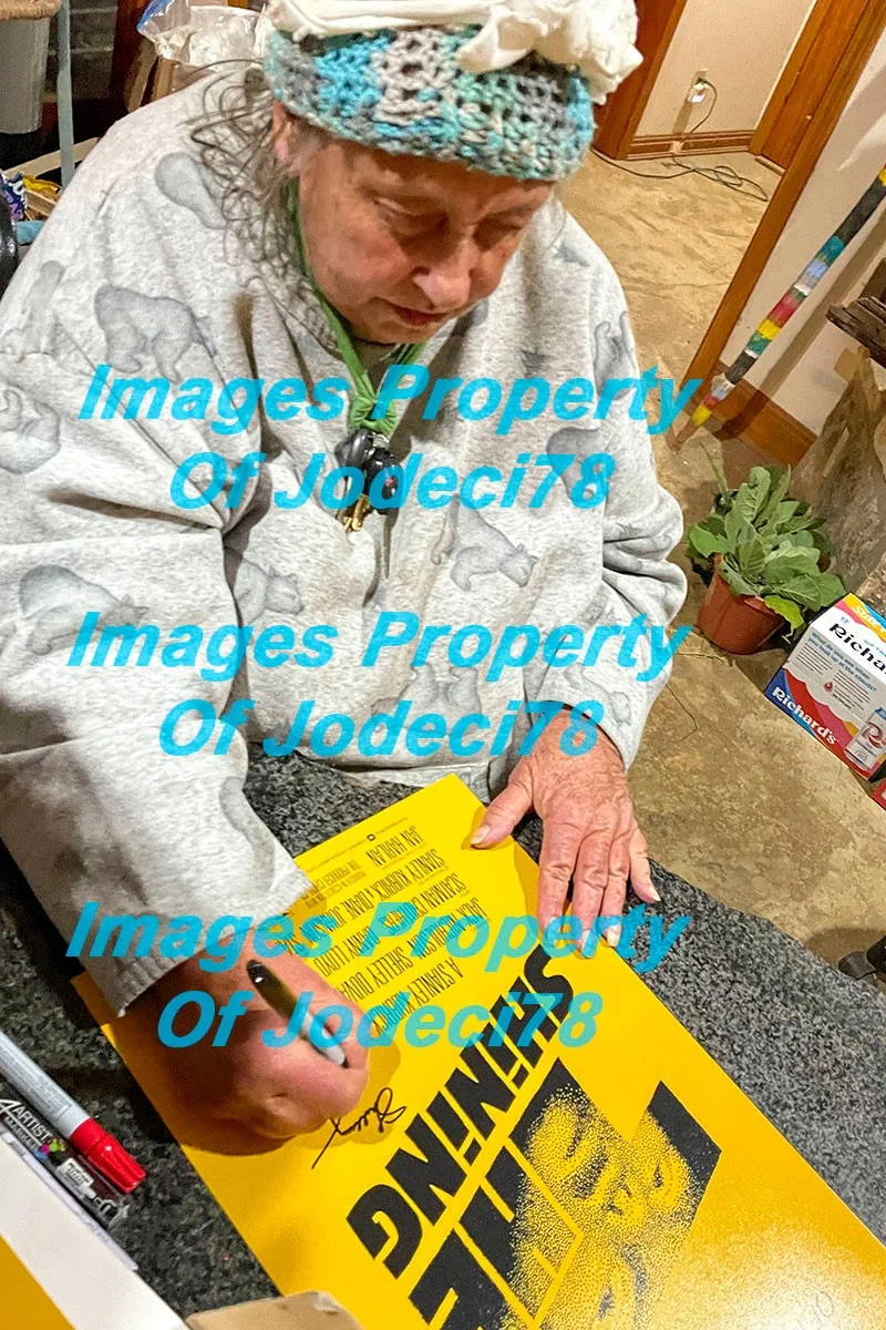Shelley Duvall — Shelley Duvall Signed Autographed THE SHINING 12x18 Photo Poster PROOF JSA, image 3