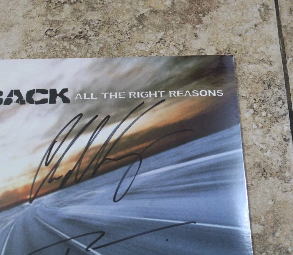 🎸 Nickelback – All The Right Reasons Vinyl – SIGNED COVER by Entire Band! 🔥, изображение 3