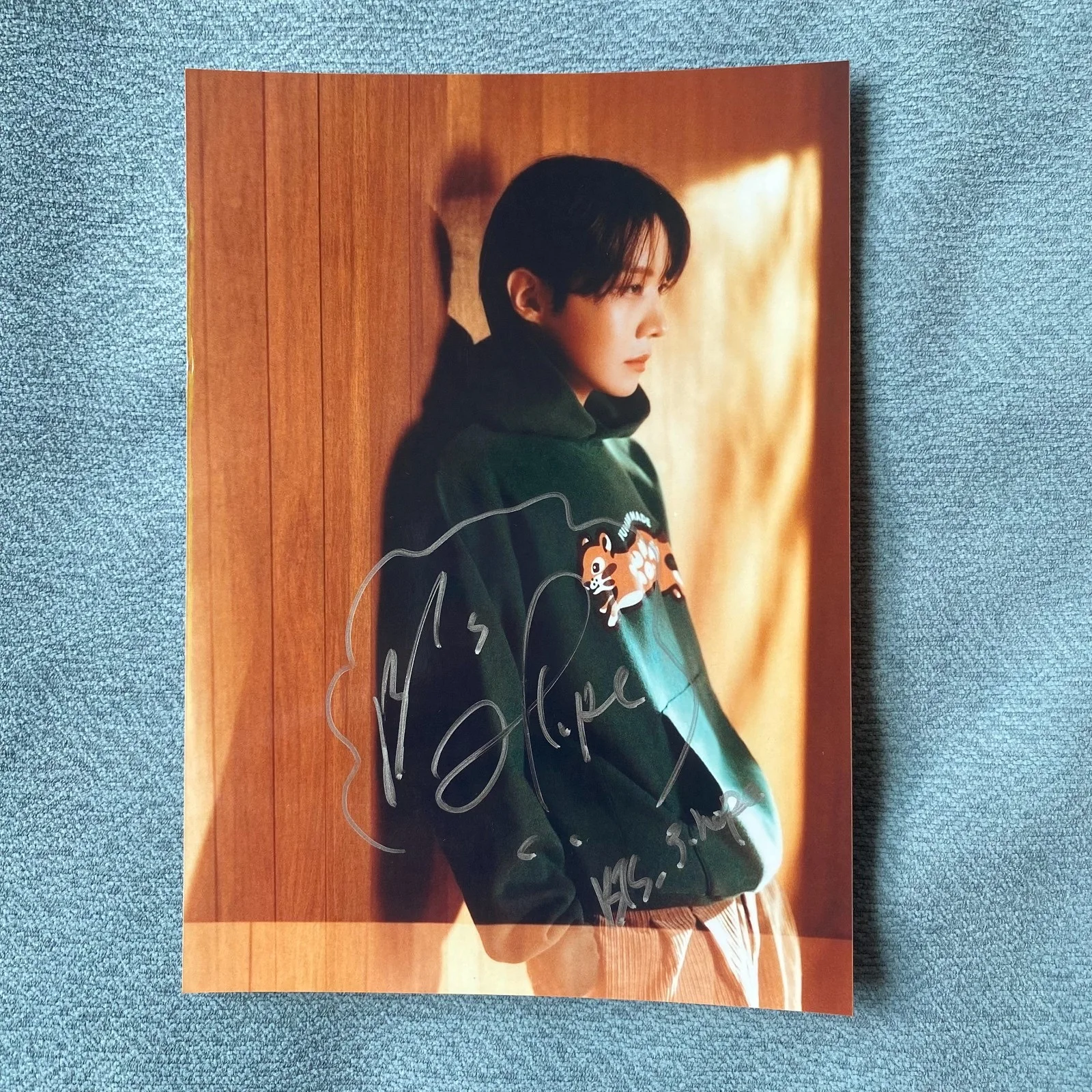 BTS J-HOPE AUTOGRAPHED SIGNED PHOTO K-POP COLLECTION 5*7 2025b, изображение 3