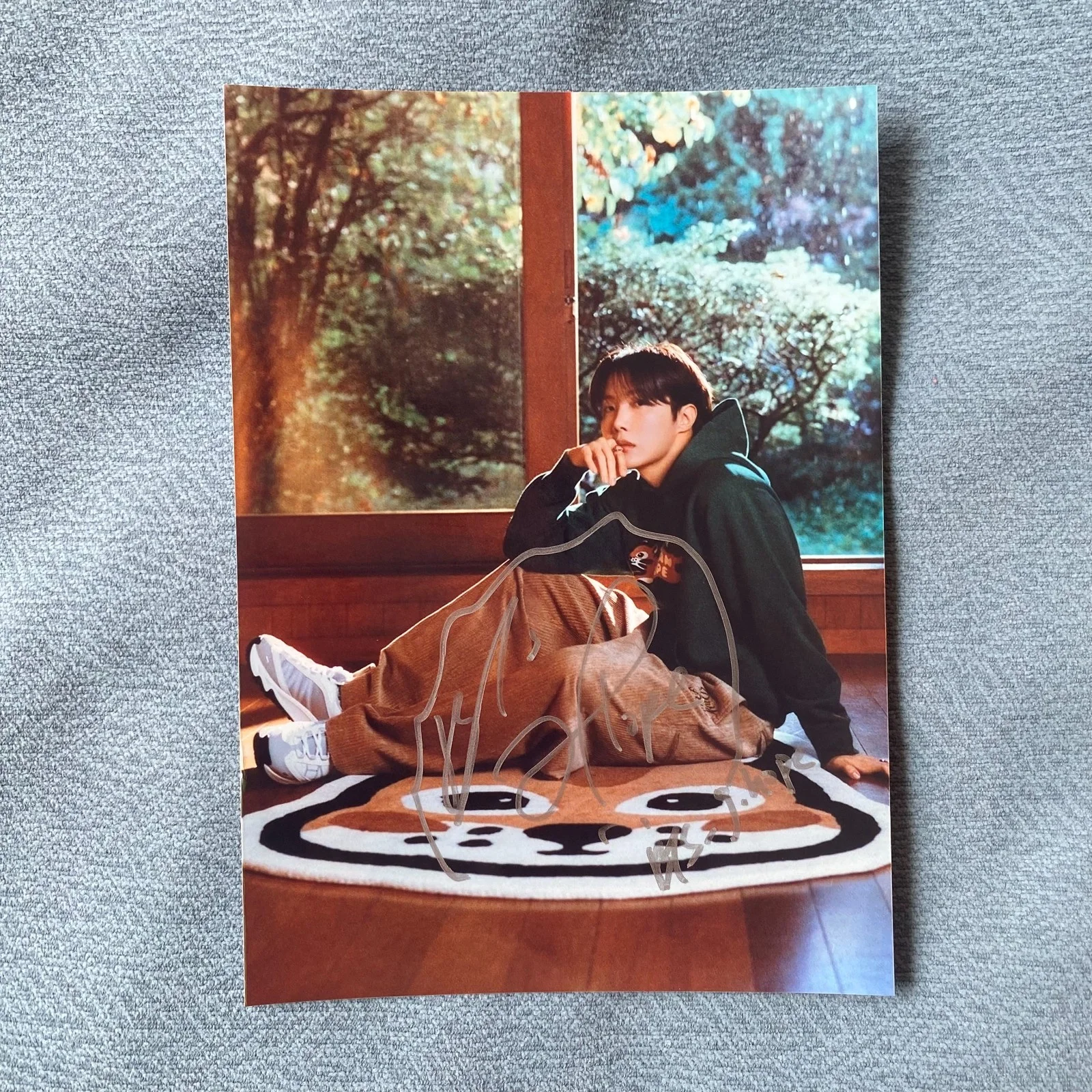 BTS J-HOPE AUTOGRAPHED SIGNED PHOTO K-POP COLLECTION 5*7 2025b, изображение 4