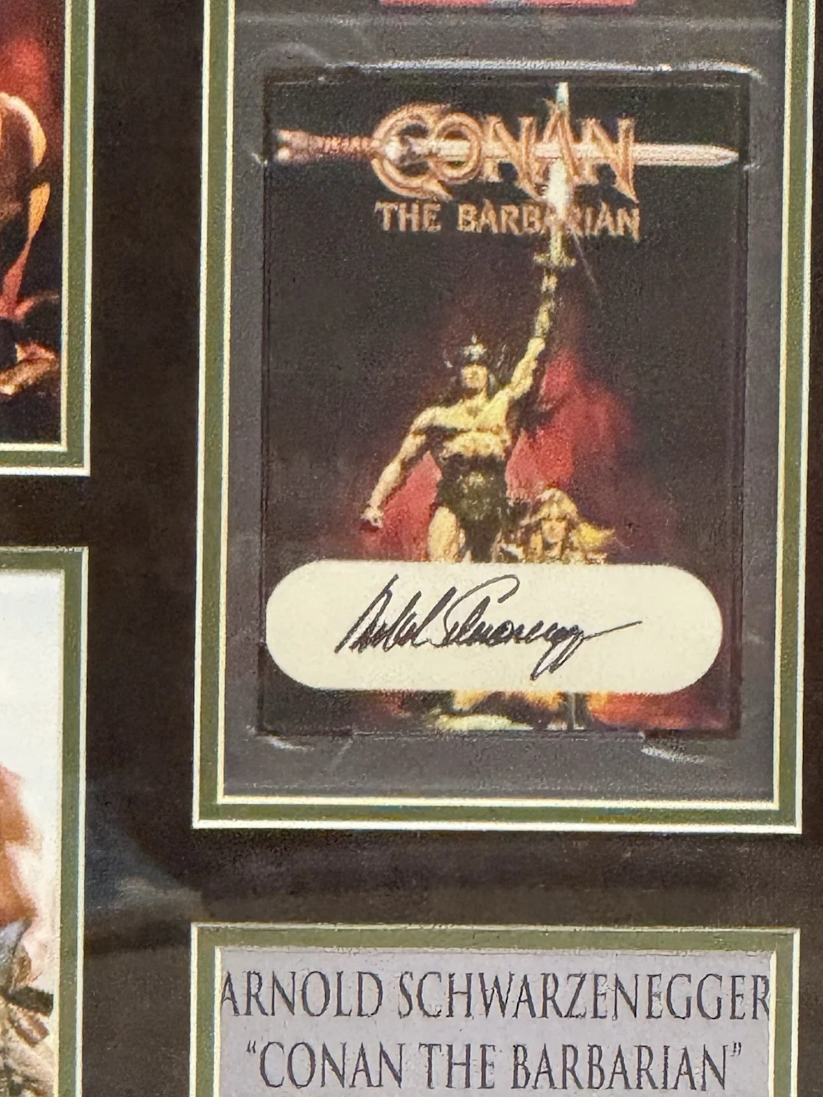 Arnold Schwarzenegger — Arnold Schwarzenegger Signed Framed Auto Psa Slabbed "CONAN THE BARBARIAN", image 2