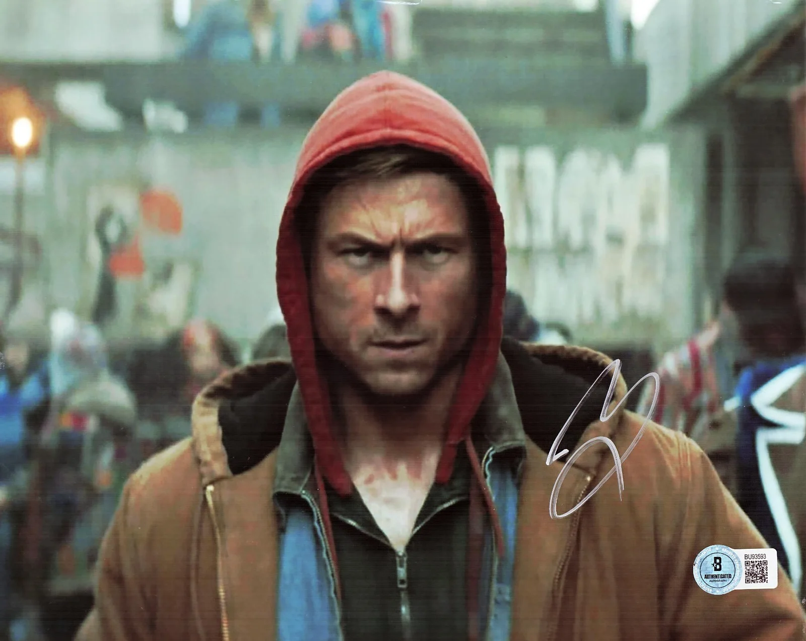 Glen Powell — Glen Powell Signed 8x10 Photo The Running Man Authentic Autograph Beckett