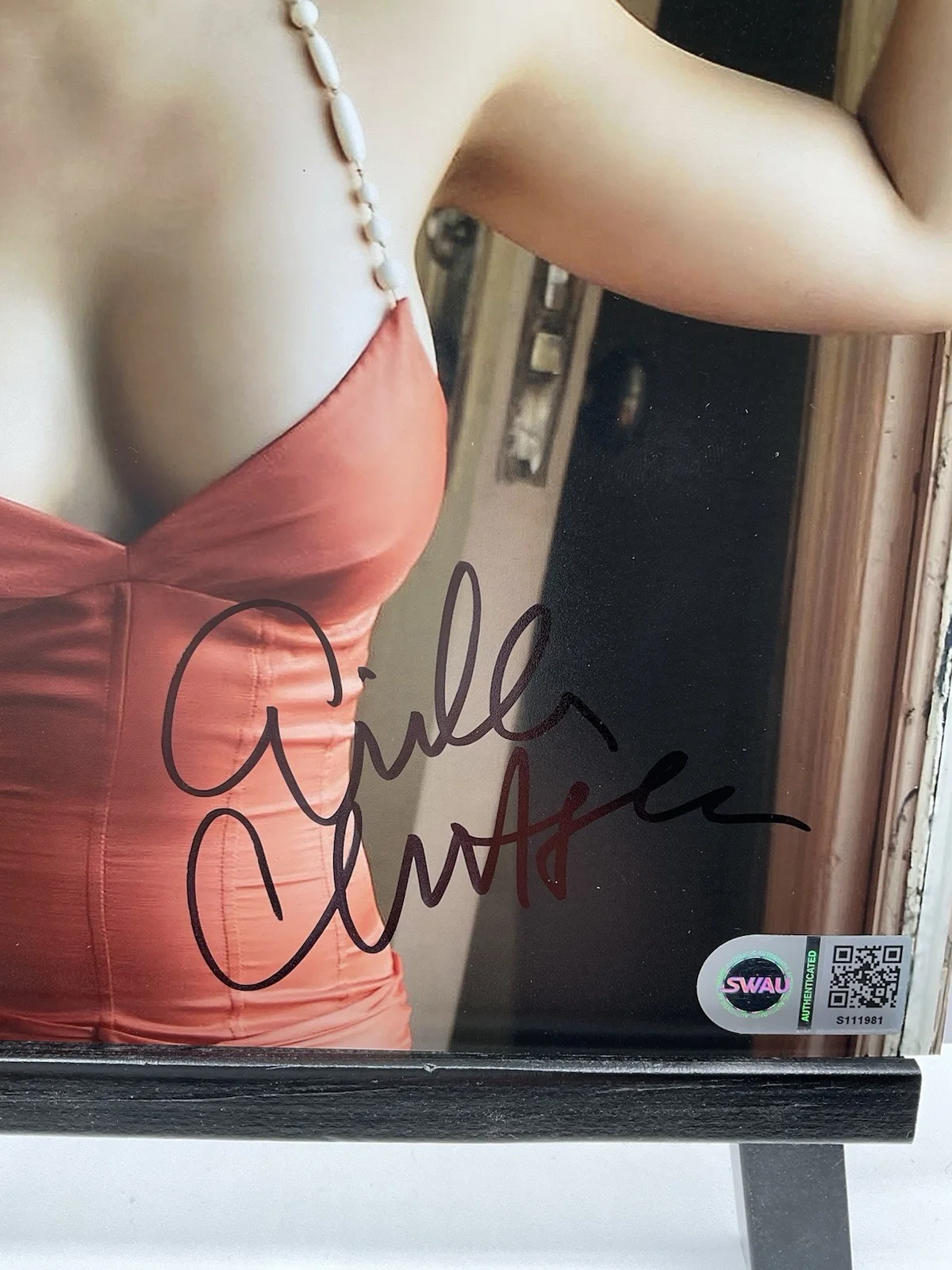 Erika Christensen — Erika Christensen signed Photo Will Trent signed photo Sexy signed 8x10 SWAU, изображение 2