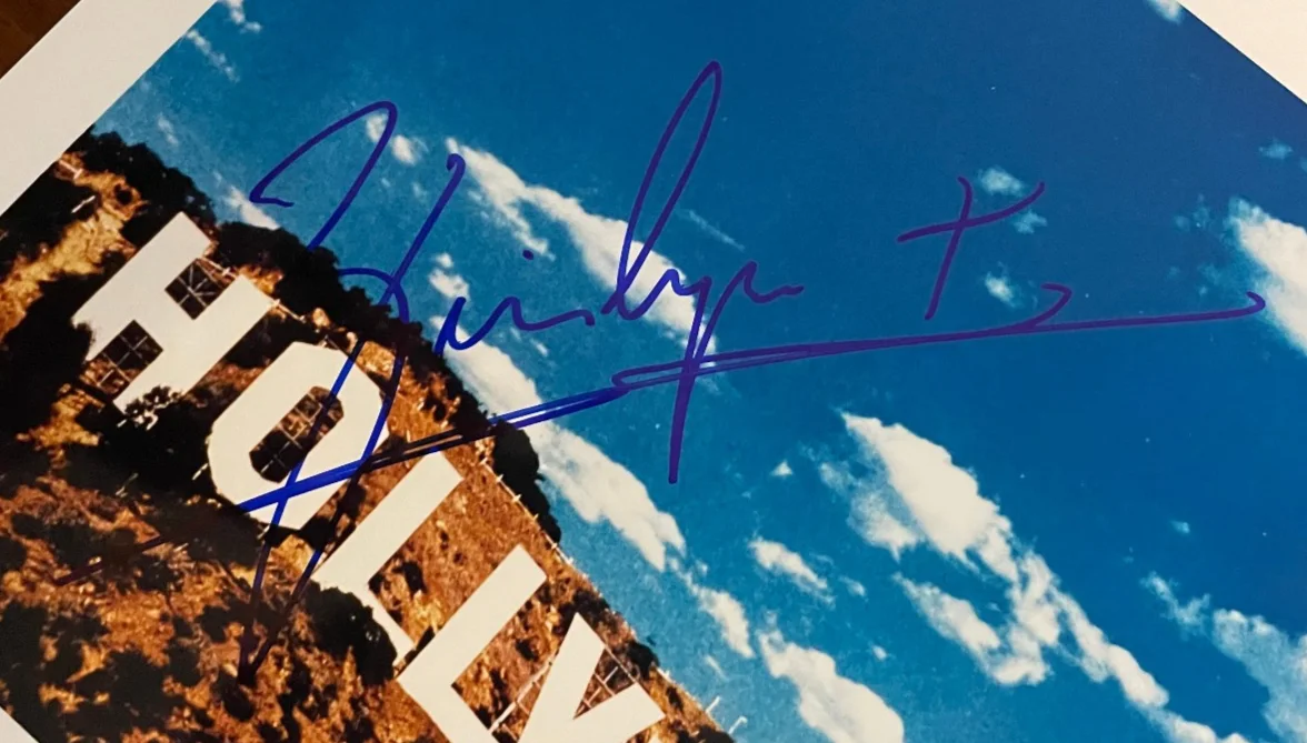 Penelope Cruz — Penelope Cruz Signed Autograph Signature 10x8 Color Glossy Photograph, изображение 2