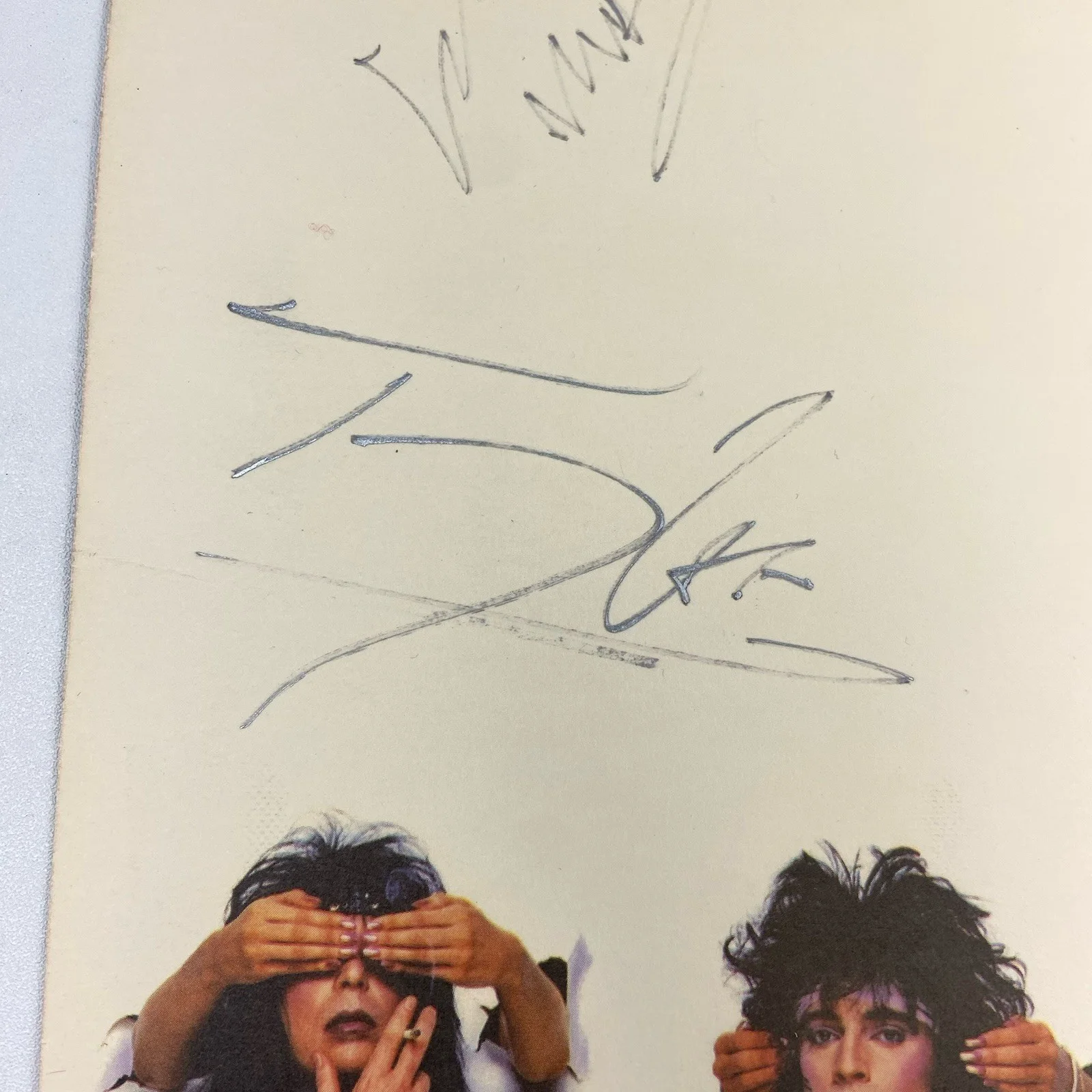 MOTLEY CRUE Signed THEATRE OF PAIN Promo Record by ALL 4 NIKKI TOMMY VINCE MICK, изображение 5