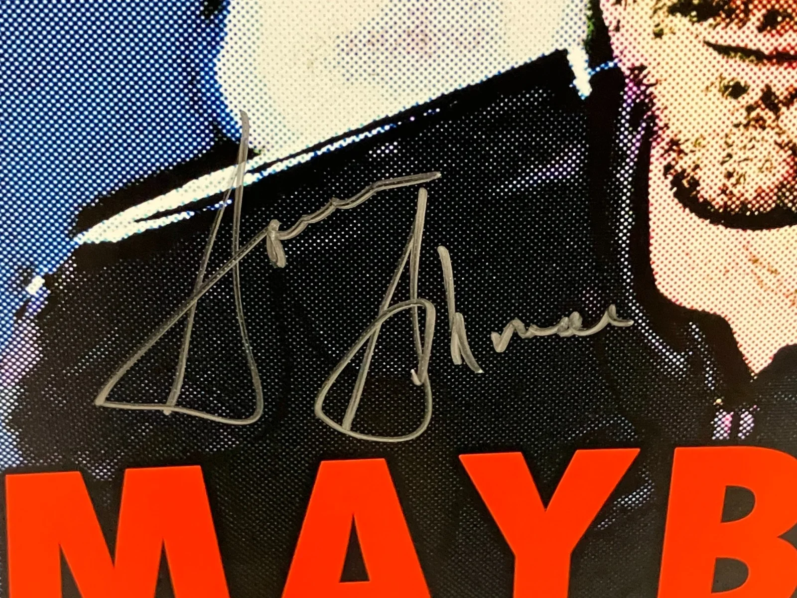 Aaron Ashmore — Aaron Ashmore Signed Autographed 16.5 x 22 KILLJOYS Photo Wizard World COA, image 2