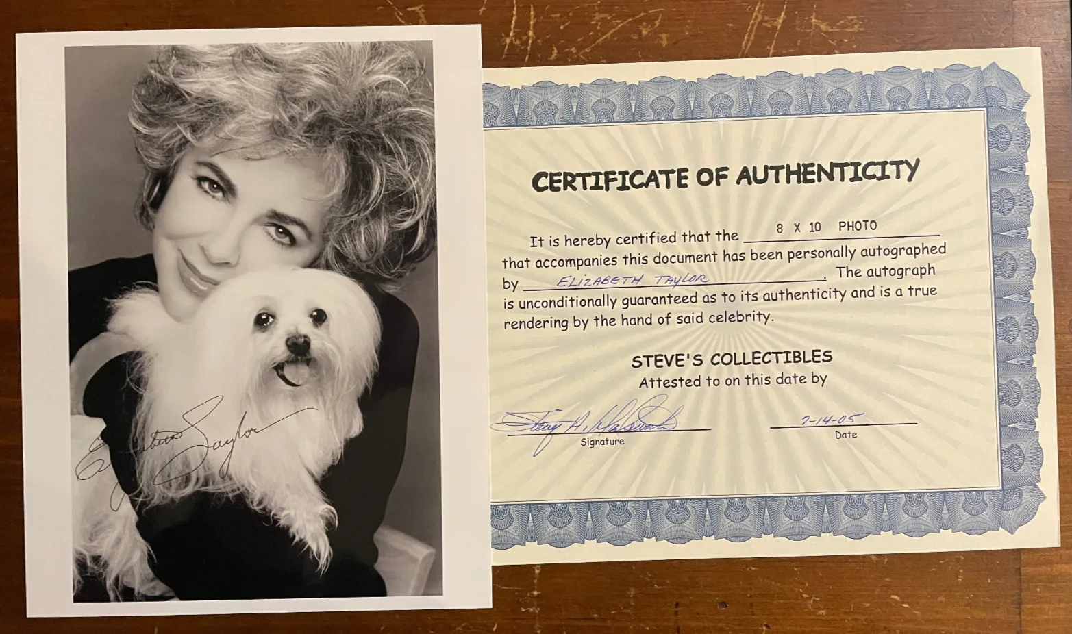 Elizabeth Taylor — Elizabeth Taylor Signed Autograph 8x10 B&W Glossy Photograph with COA