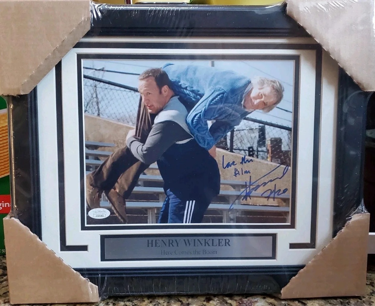 Henry Winkler — NICE FRAMED & MATTED Henry Winkler "Here Comes The Boom" 8x10 Photo JSA COA