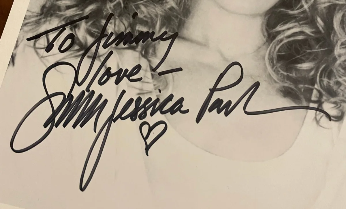 Sarah Jessica Parker — Sarah Jessica Parker Signed Autograph Signature 8x10 B&W Glossy Photograph, изображение 2