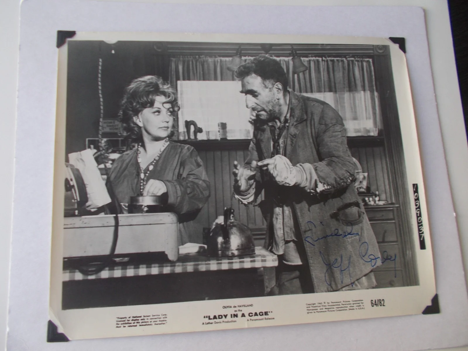 JEFF COREY — LADY IN THE CAGE ORIGINAL 1964 STILL 8"X10" SIGNED BY ACTOR JEFF COREY IN VGT, image 4