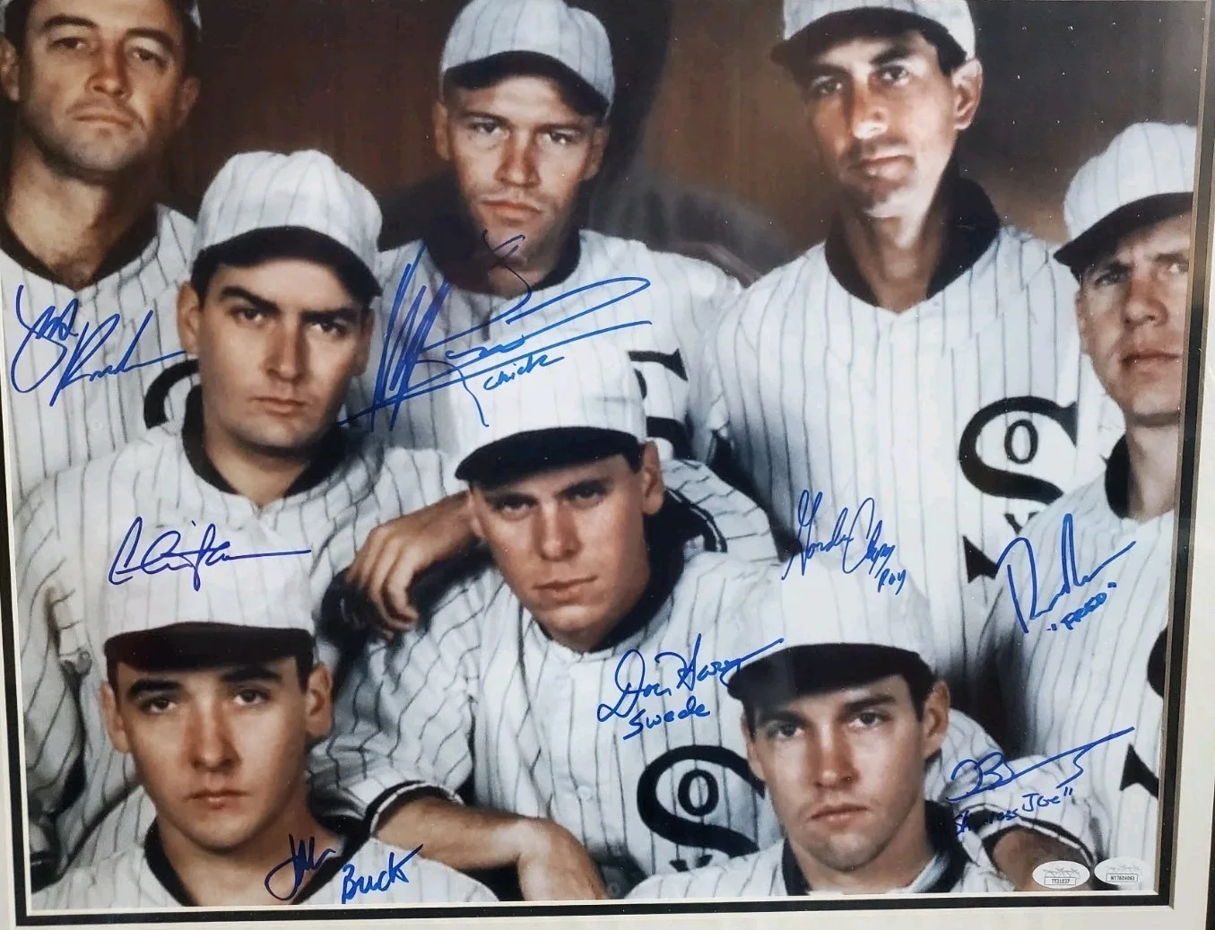 Charlie Sheen — NICE Framed "Eight Men Out" Cast Signed by 8 Sheen Cusack Rookie 16x20 Photo JSA, изображение 2