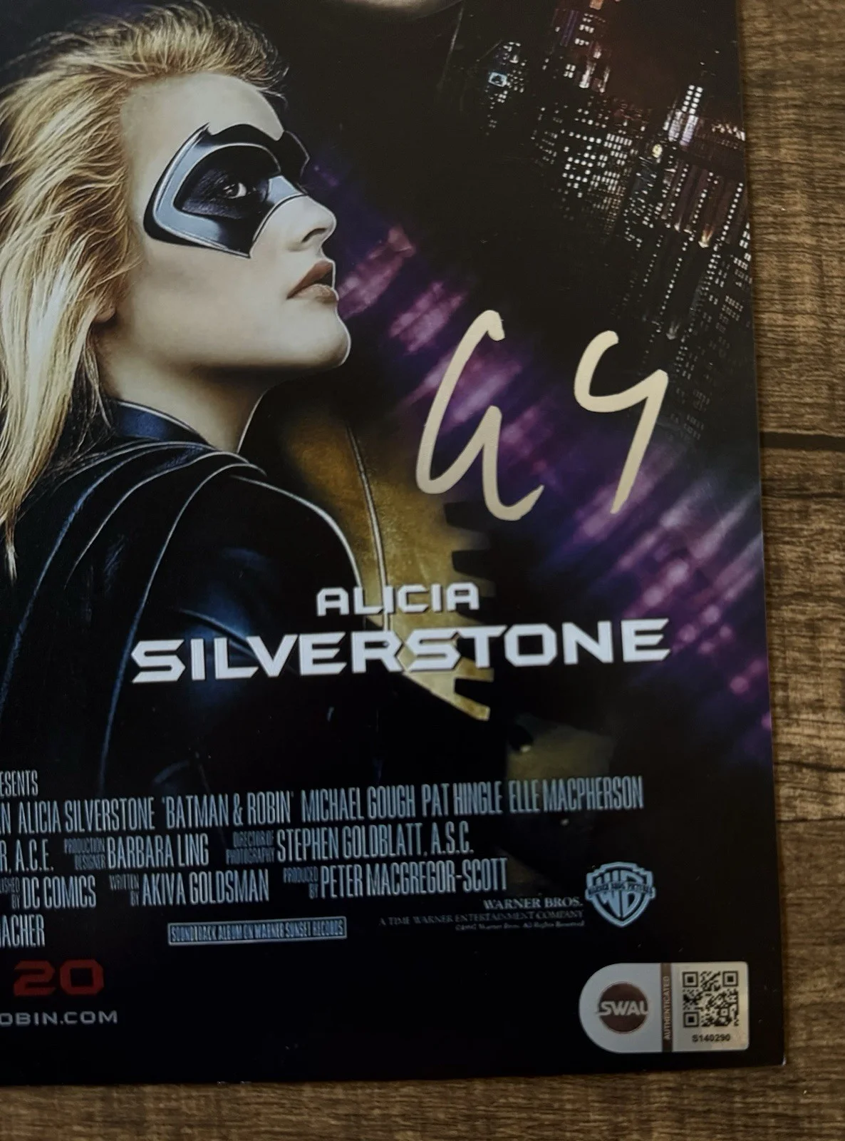 George Clooney — GEORGE CLOONEY SIGNED 12X18 PHOTO BATMAN & ROBIN AUTOGRAPH SWAU COA, изображение 2