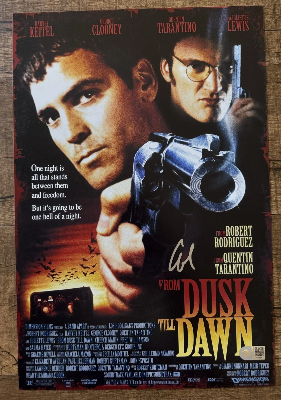 George Clooney — GEORGE CLOONEY SIGNED 12X18 PHOTO FROM DUSK TILL DAWN AUTOGRAPH SWAU COA