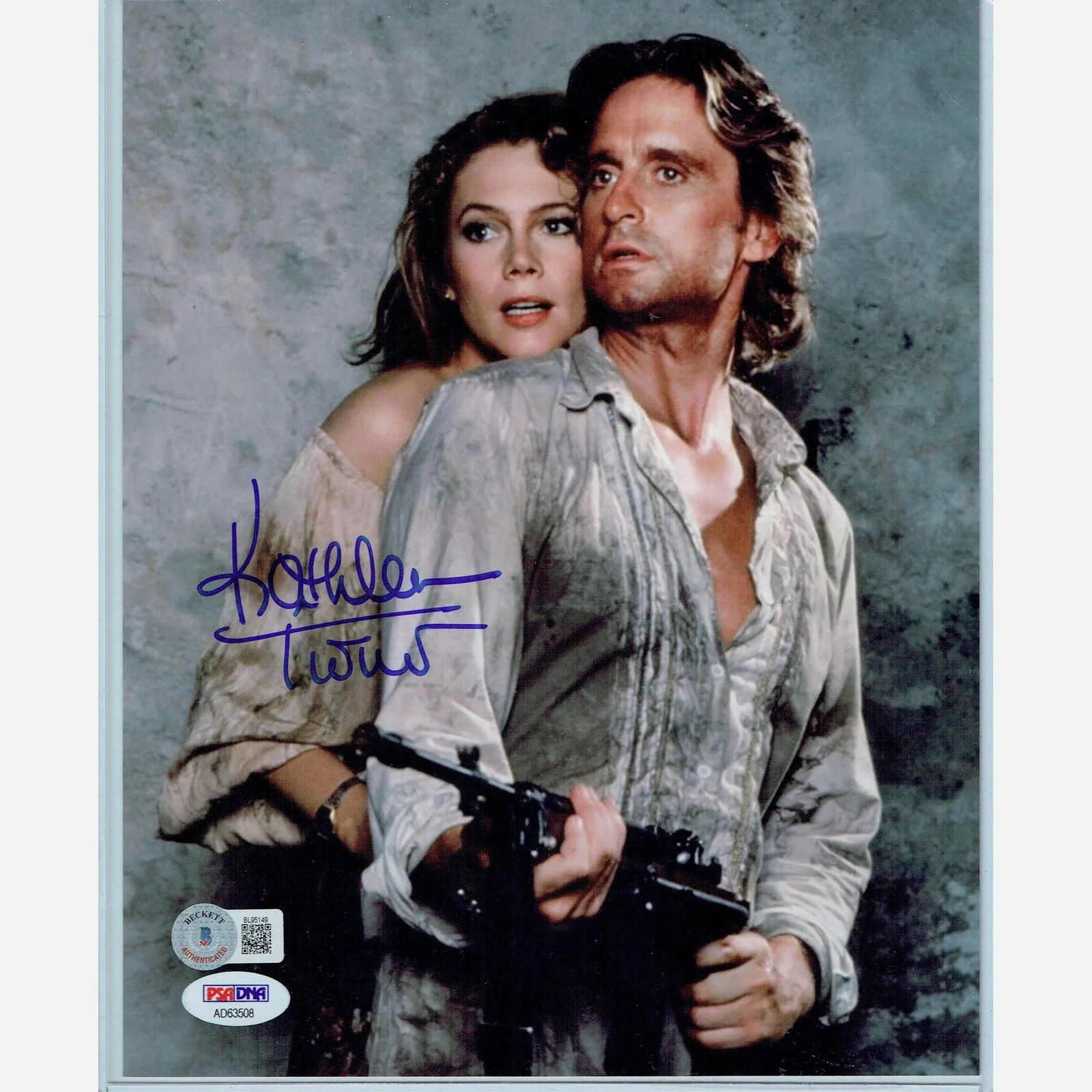 KATHLEEN TURNER autograph JSA signed 8x10 photography — KATHLEEN TURNER autograph JSA signed 8x10 photography