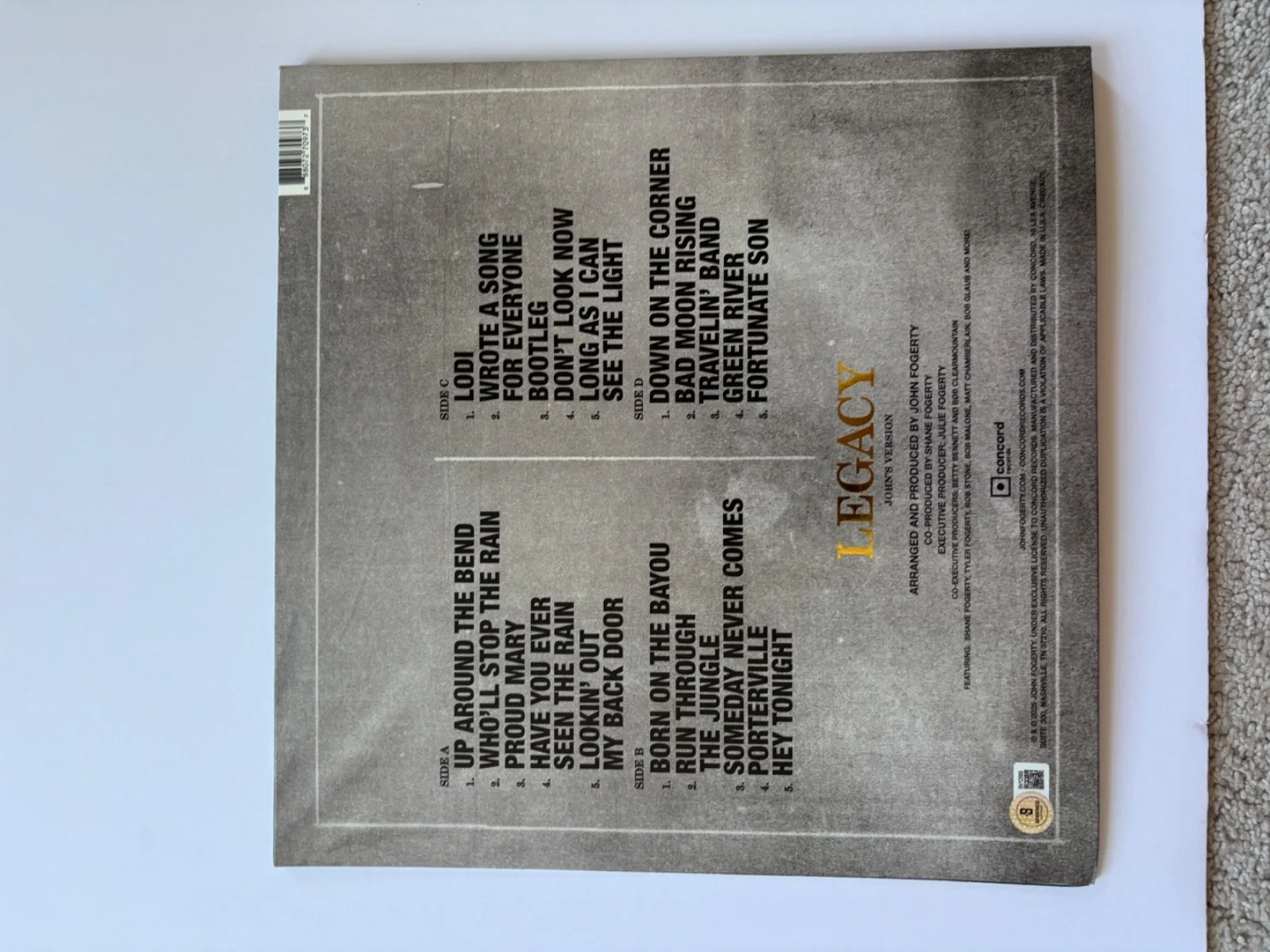 JOHN FOGERTY SIGNED LEGACY VINYL ALBUM THE CREEDENCE CLEARWATER REVIVAL BAND BAS, изображение 4